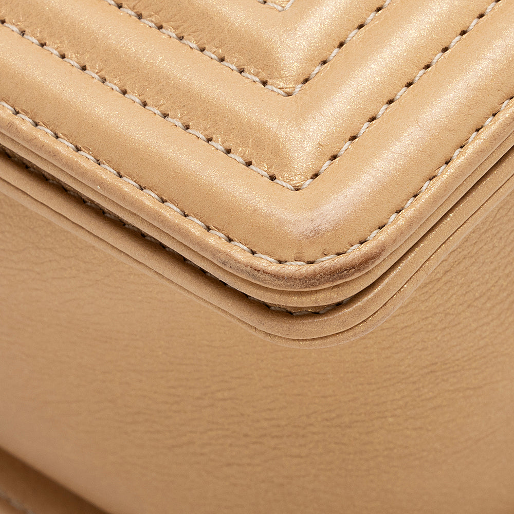 Chanel Iridescent Calfskin Old Medium Boy Bag (SHF-21920)