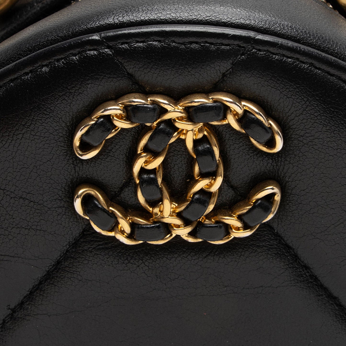 Chanel Lambskin 19 Round Clutch with Chain