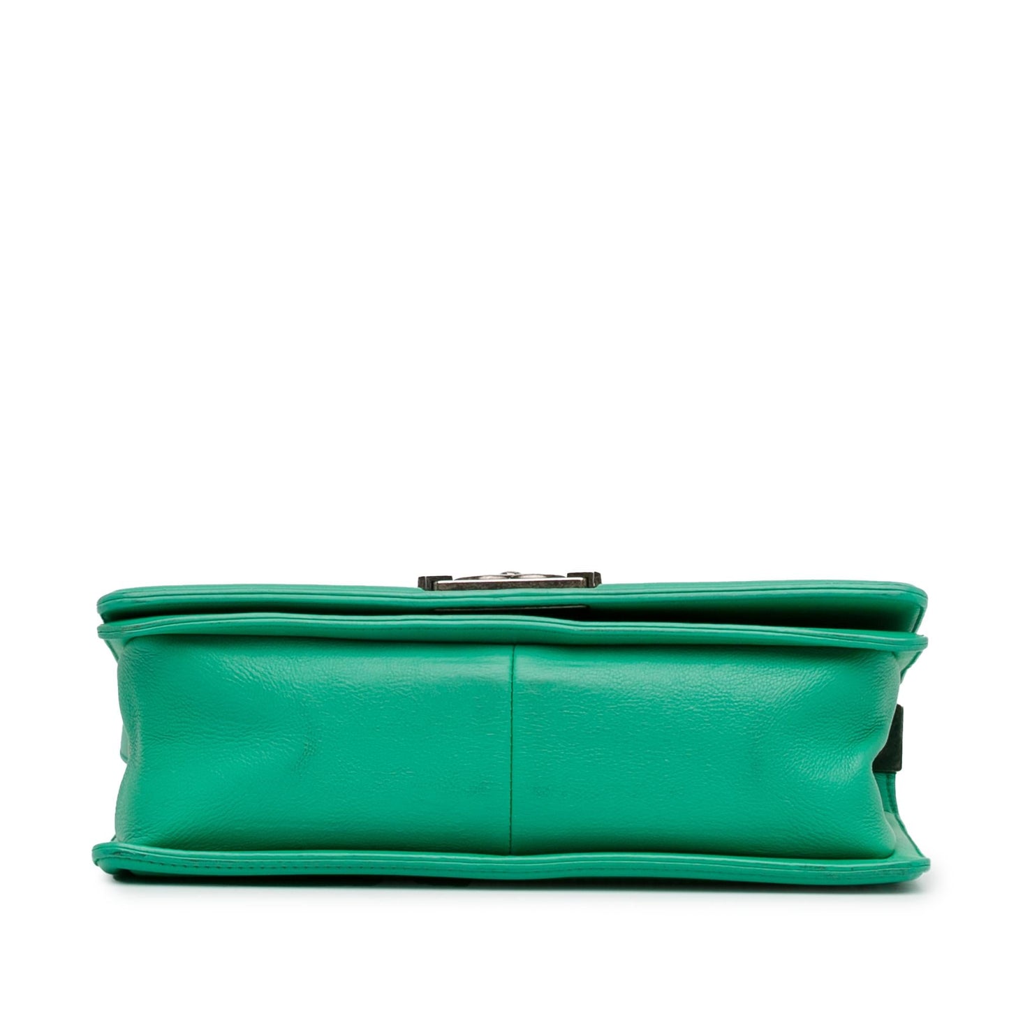 Chanel Medium Calfskin Boy Flap (SHG-v8zN8a)