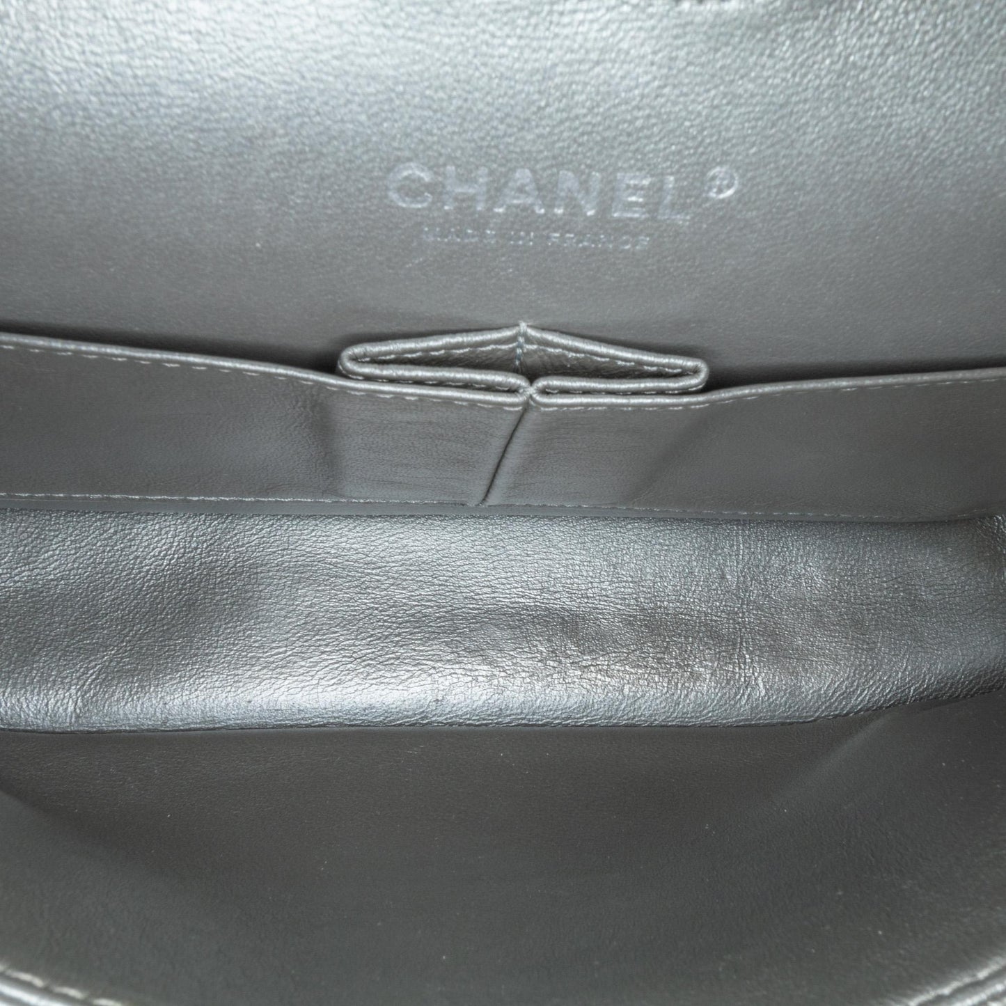 Chanel Medium Glazed Calfskin Grommet Embellished Airline Double Flap (SHG-3ngMjI)
