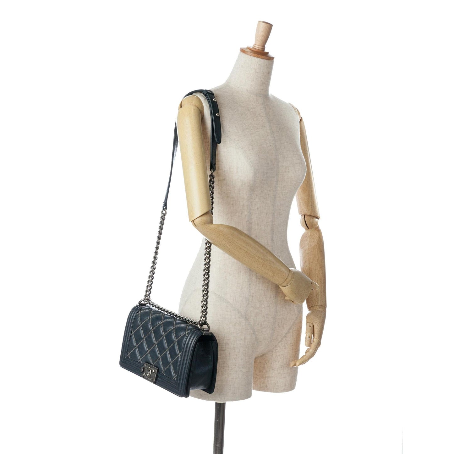Chanel Medium Iridescent Calfskin Double Stitch Boy Flap (SHG-MO8ajX)