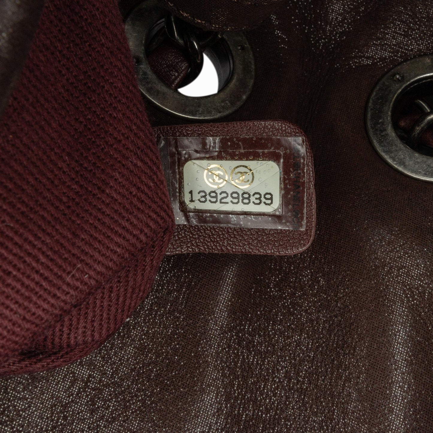 Chanel Medium Iridescent Calfskin In The Mix Flap (SHG-6KToLL)