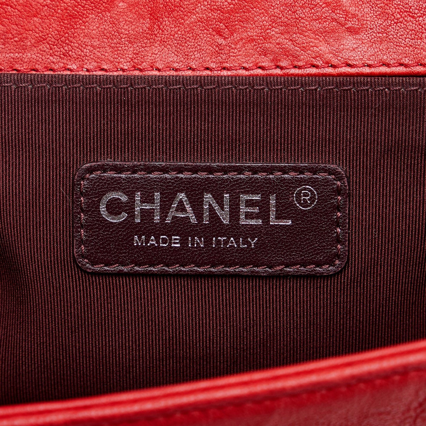 Chanel Medium Studded Distressed Calfskin Boy Flap (SHG-IQfxND)