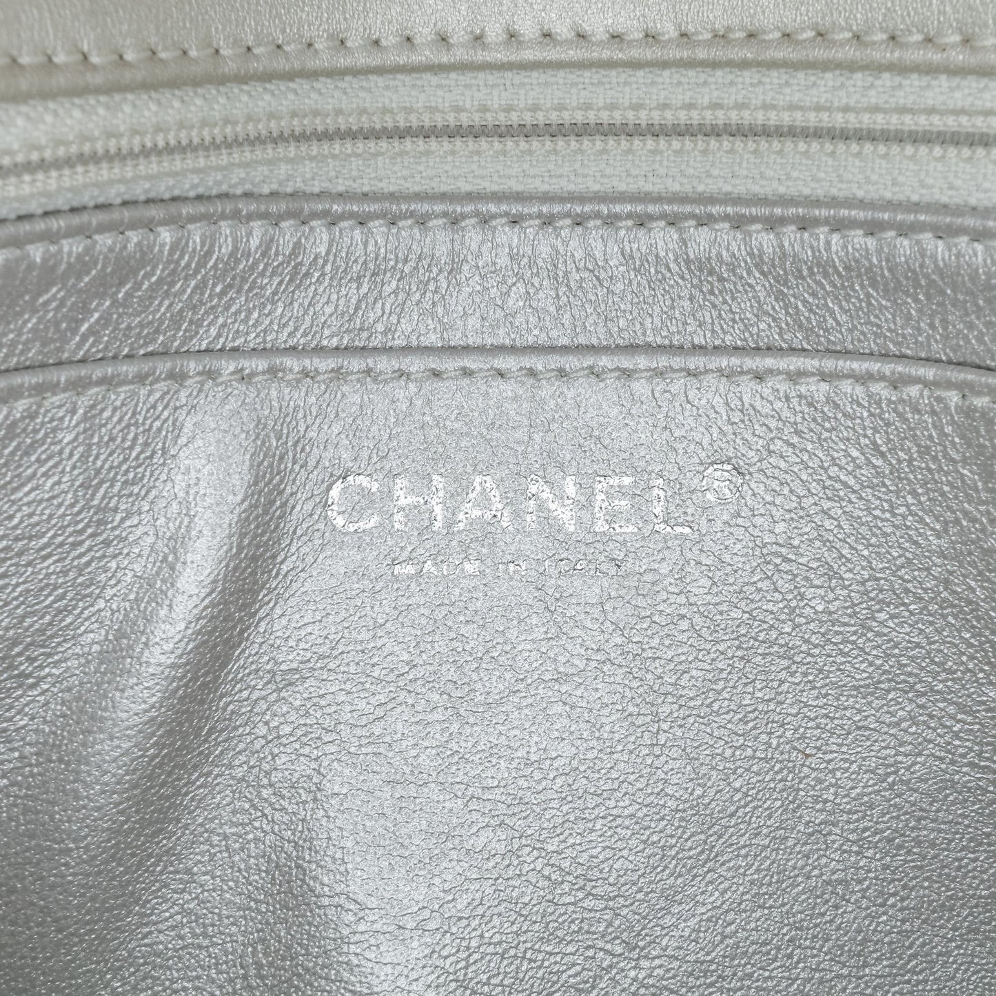 Chanel Metallic Calfskin Reissue 2.55 Flap 226