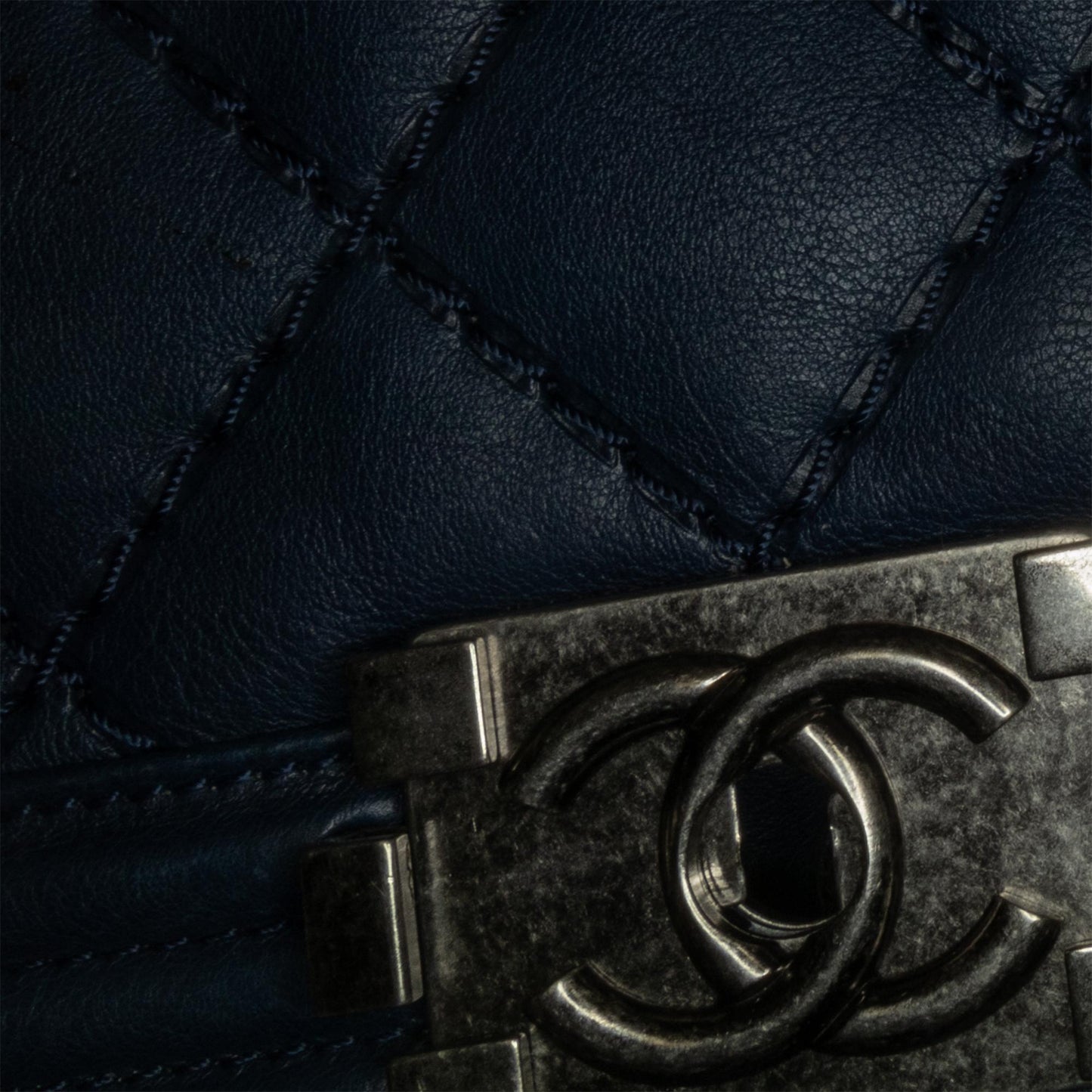 Chanel New Medium Calfskin Double Stitch Boy Flap (SHG-LubuFw)