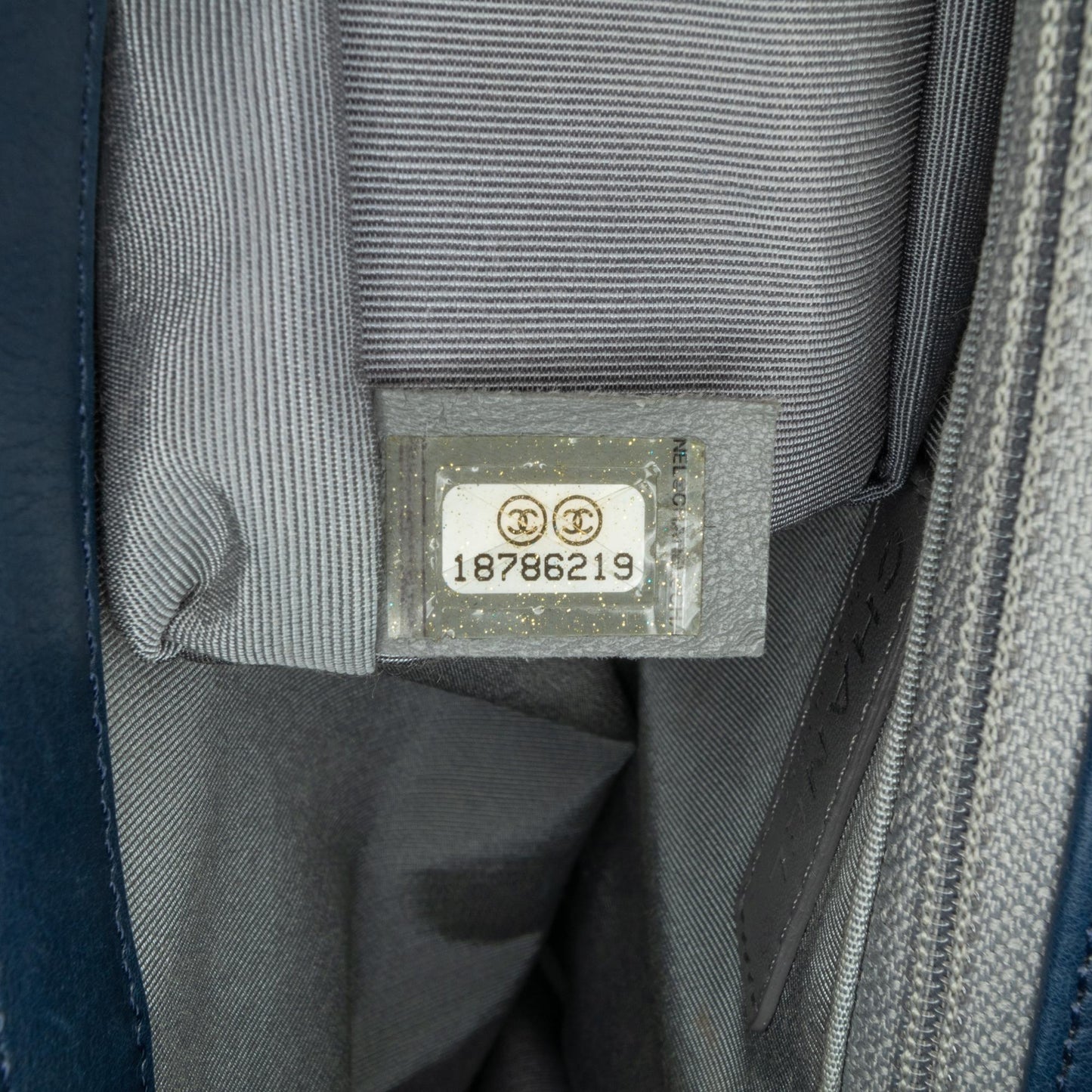 Chanel New Medium Calfskin Double Stitch Boy Flap (SHG-LubuFw)