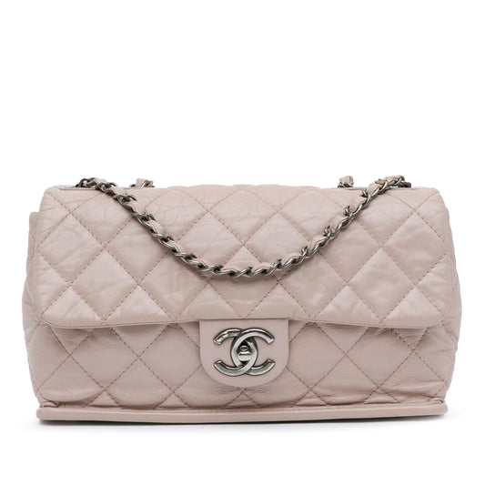 Chanel Quilted Aged Calfskin Single Flap (SHG-vBvXcU)