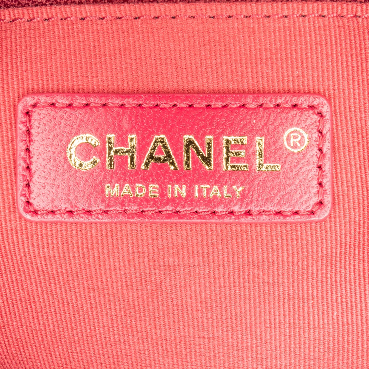 Chanel Quilted Calfskin Easy Mood Hobo (SHG-NA7iAJ)