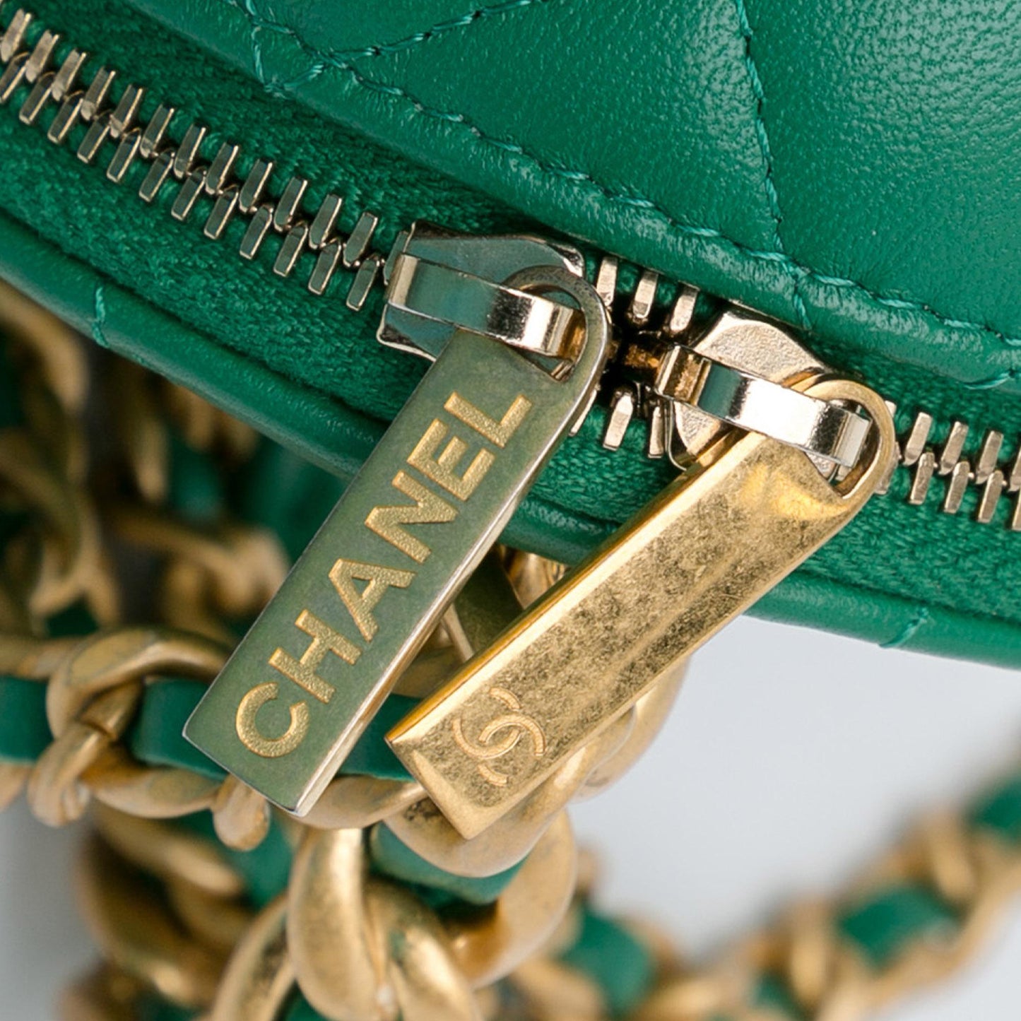 Chanel Quilted Lambskin Afternoon Tea Vanity Case with Chain
