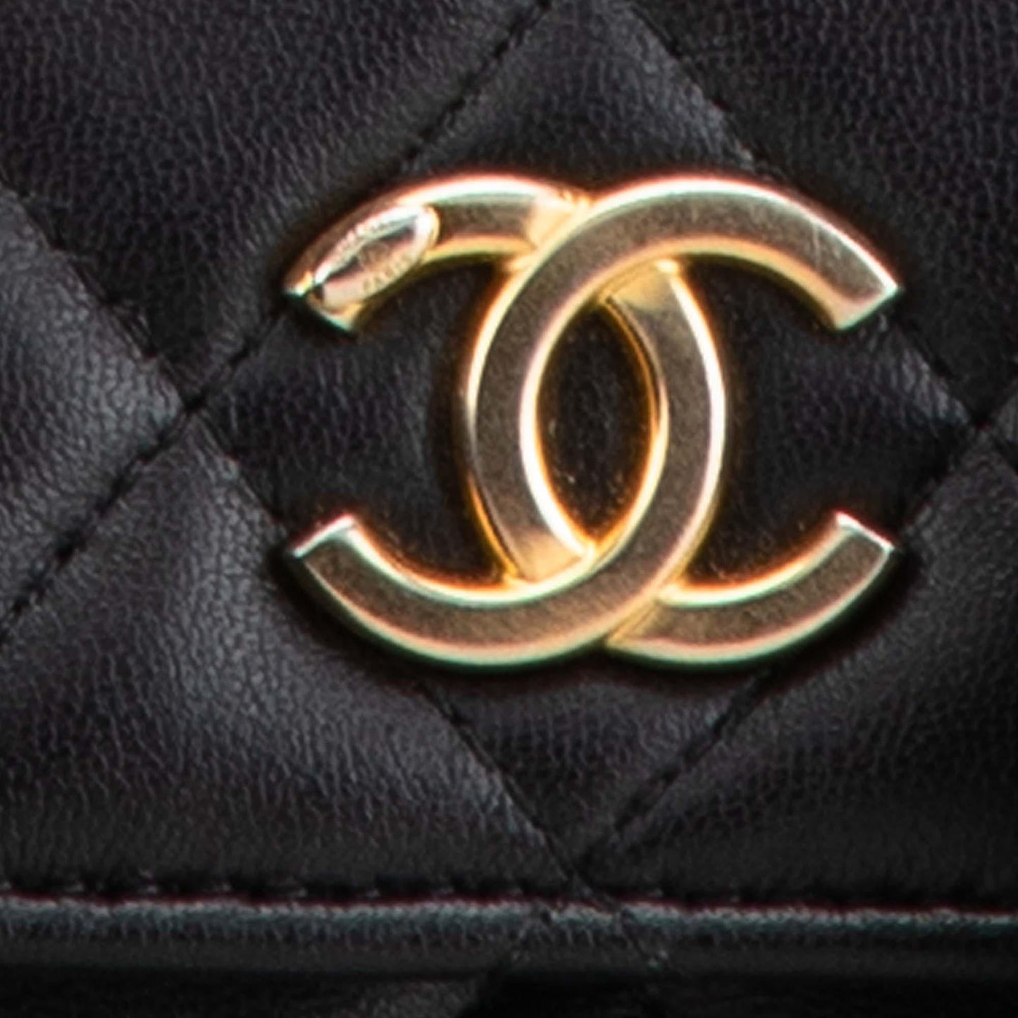Chanel Quilted Lambskin Pearl Crown Clutch On Chain