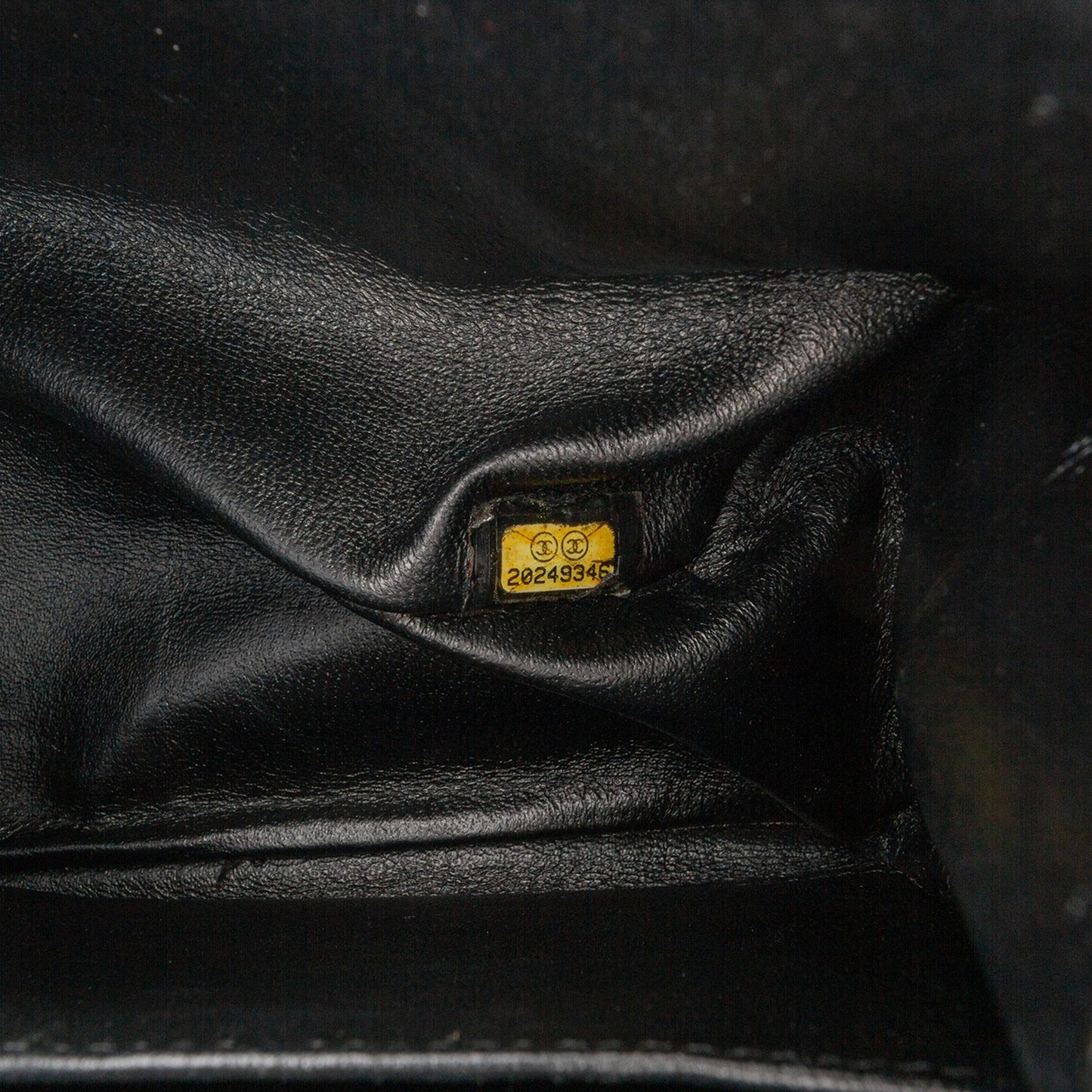 Chanel Quilted Patent Caviar 2.55 Reissue Flap 226