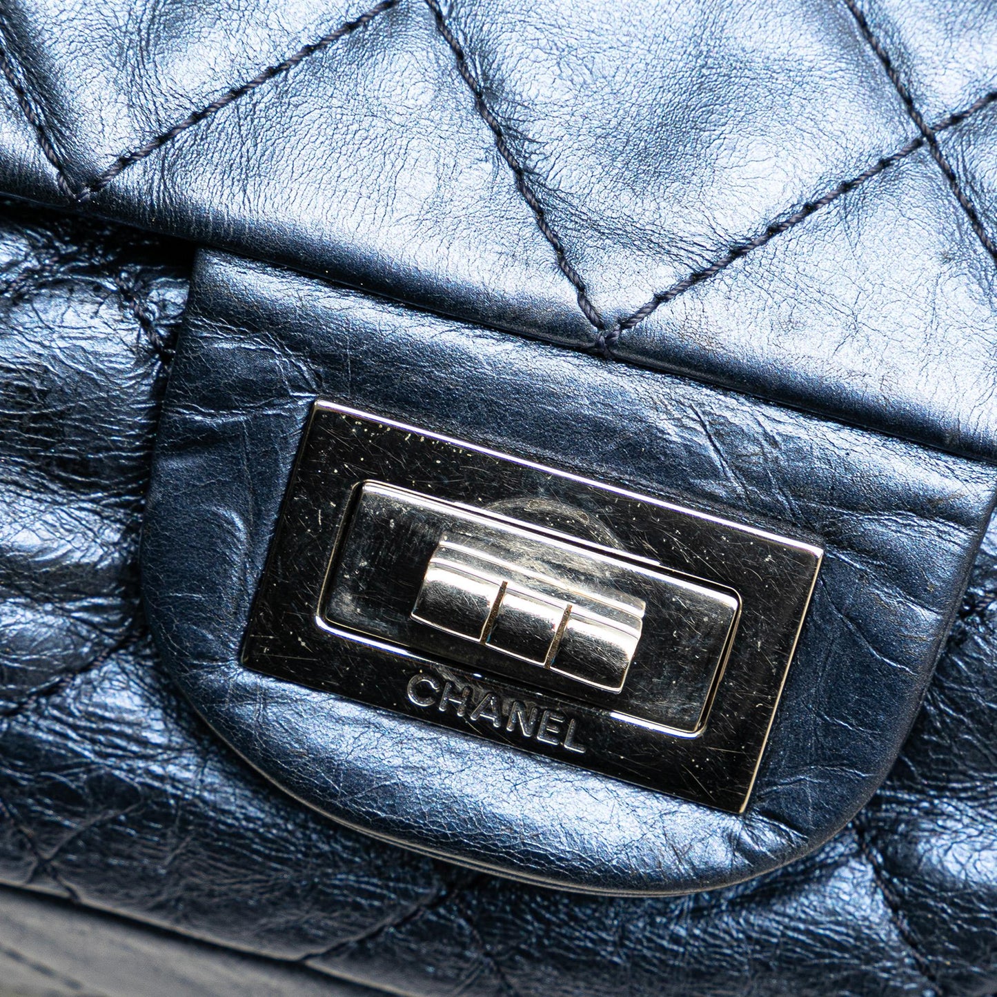 Chanel Reissue 2.55 Aged Metallic Calfskin Flap 226