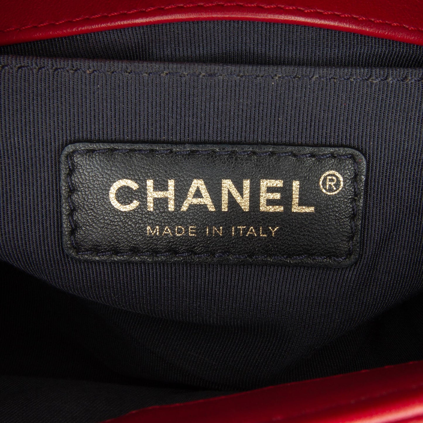 Chanel Small Calfskin Chevron Boy Flap (SHG-ZrUBHf)