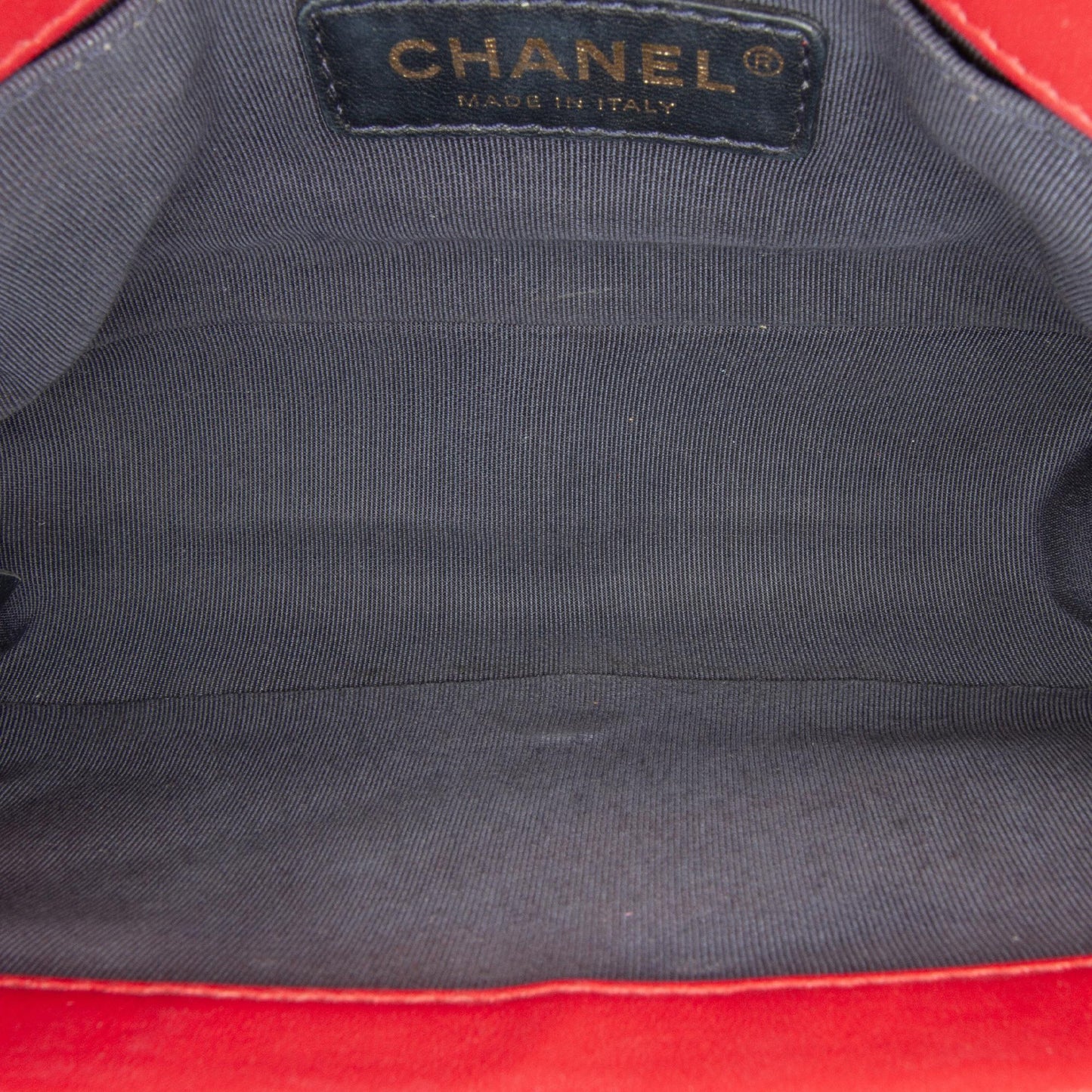 Chanel Small Calfskin Chevron Boy Flap (SHG-ZrUBHf)