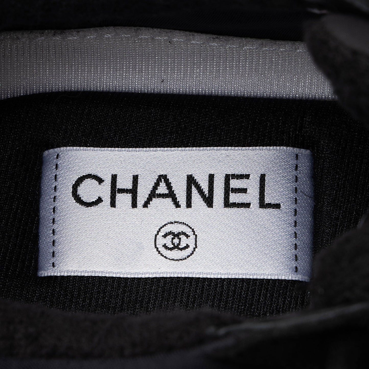Chanel Suede Calfskin CC Sneakers - Size 7.5 / 37.5 (SHF-PJYB9I)