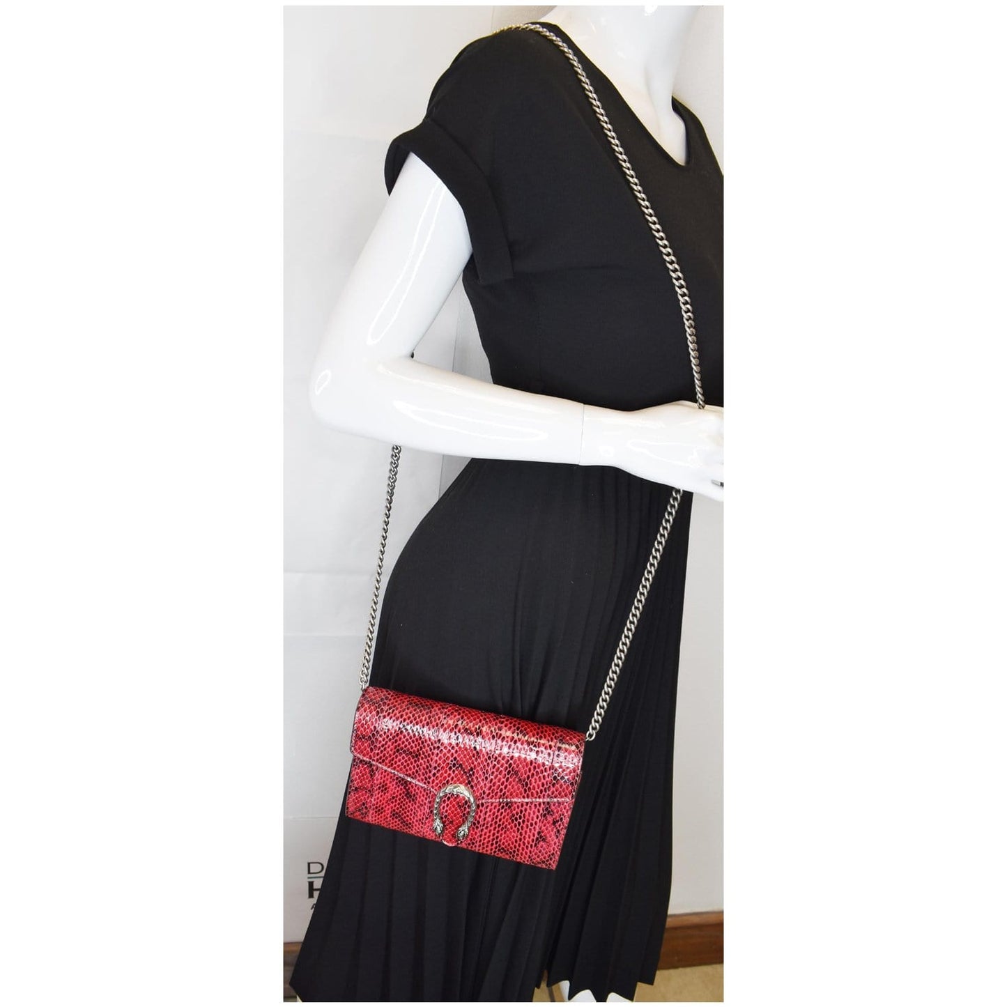 GUCCI Dionysus Mini Python Leather Crossbody Chain Wallet Red 401231