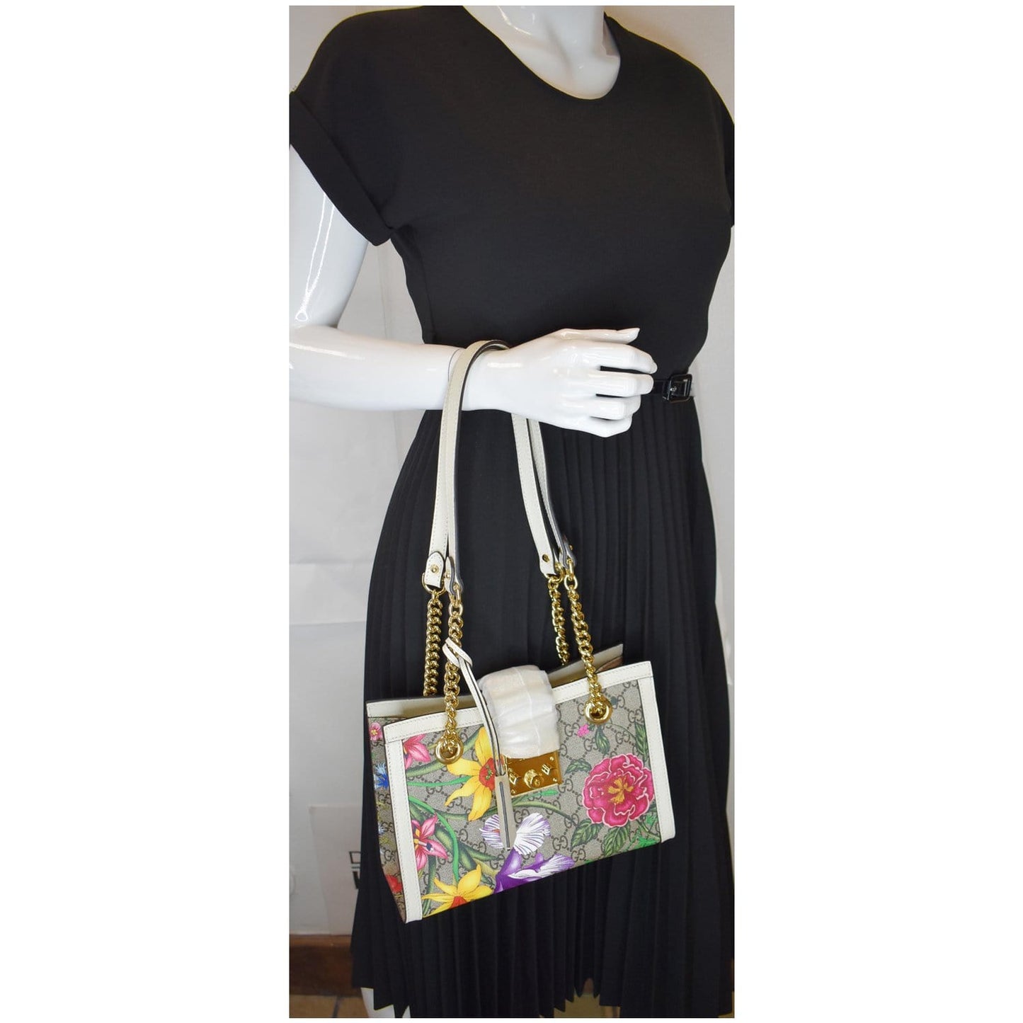 GUCCI Padlock Flora Small GG Supreme Canvas Shoulder Bag Beige 498156