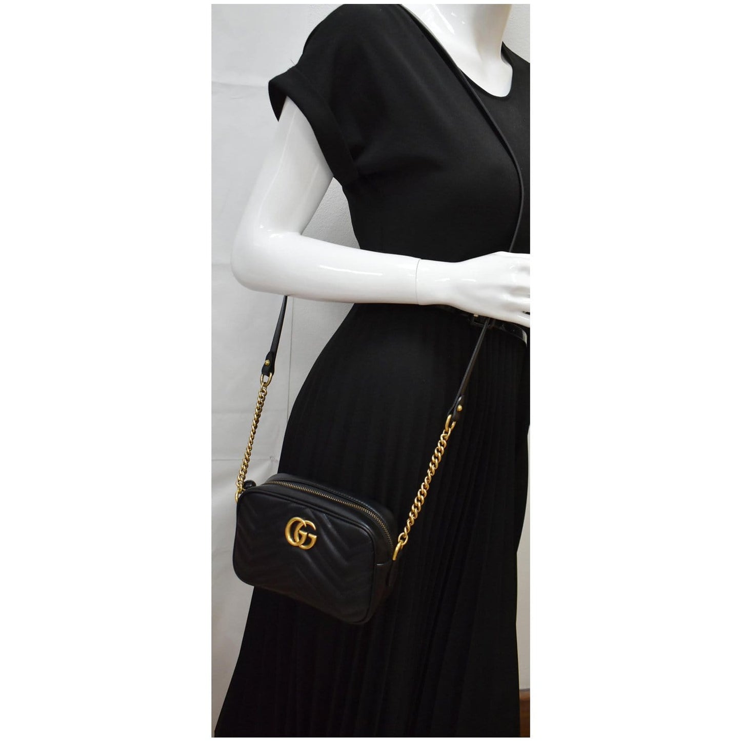 GUCCI GG Marmont Matelasse Mini Leather Crossbody Bag Black 448065