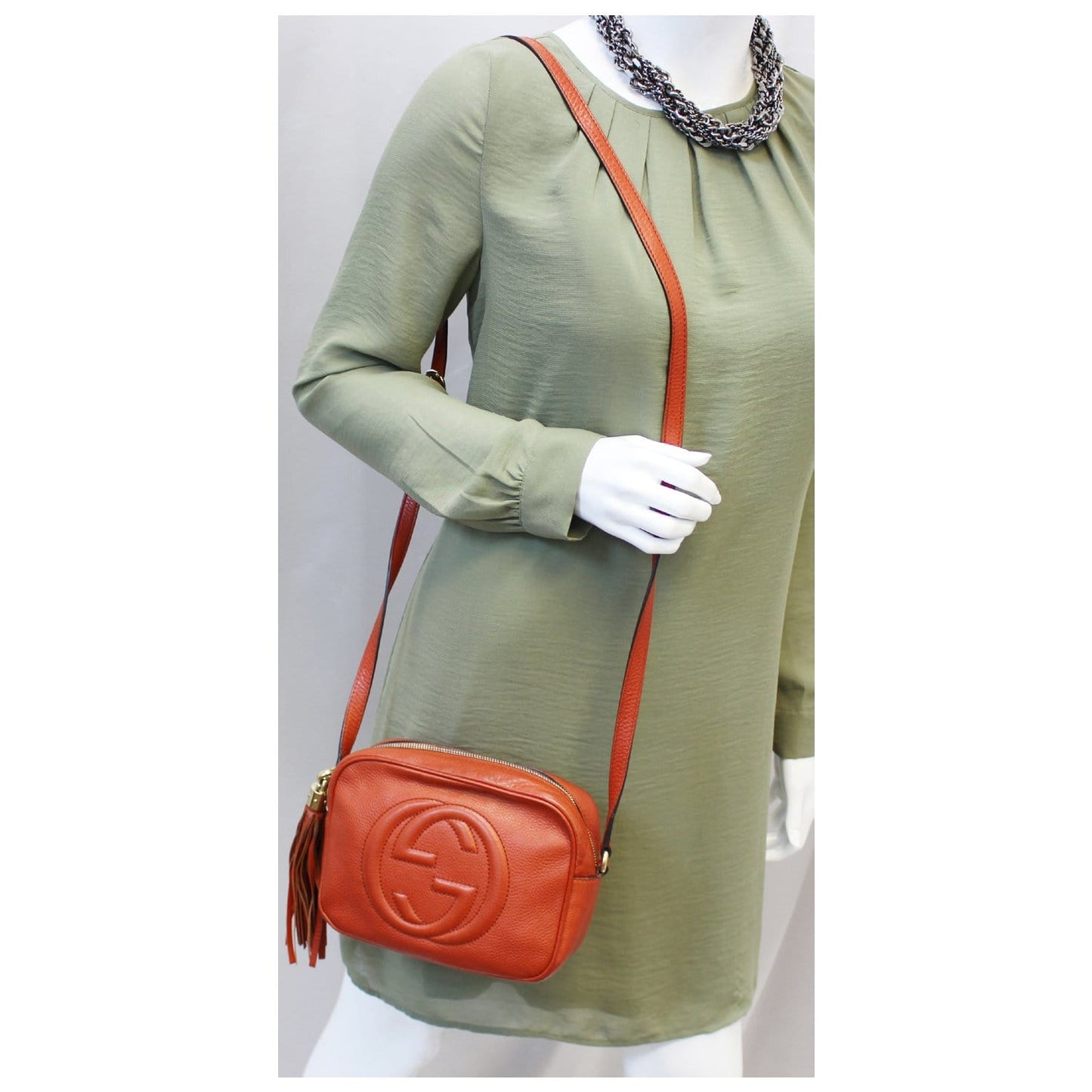 GUCCI Soho Disco Pebbled Leather Small Crossbody Bag