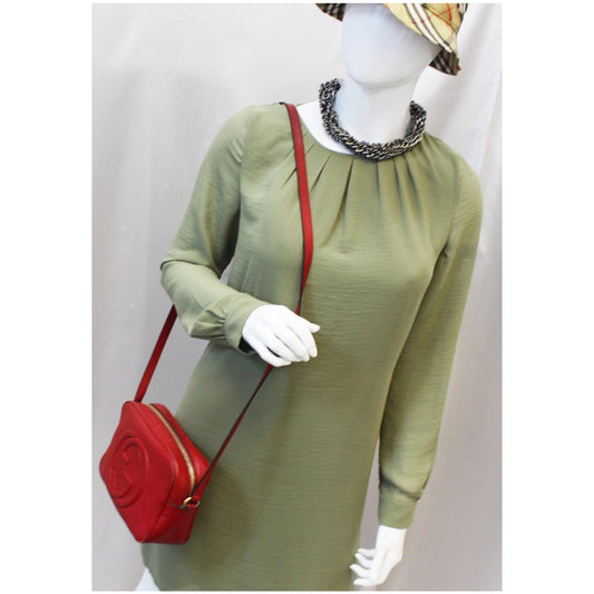 GUCCI Soho Disco Pebbled Leather Small Crossbody Bag Red