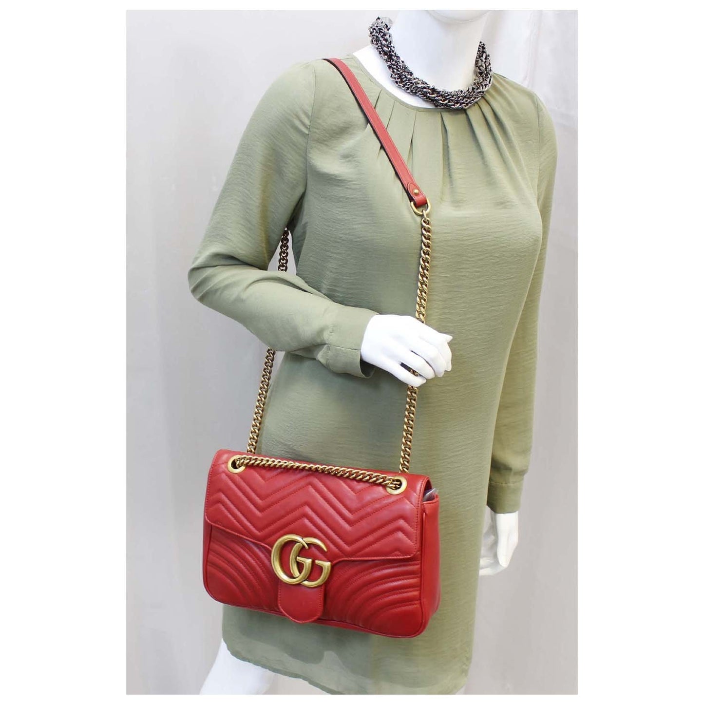GUCCI GG Marmont Matelasse Red Leather Shoulder Bag