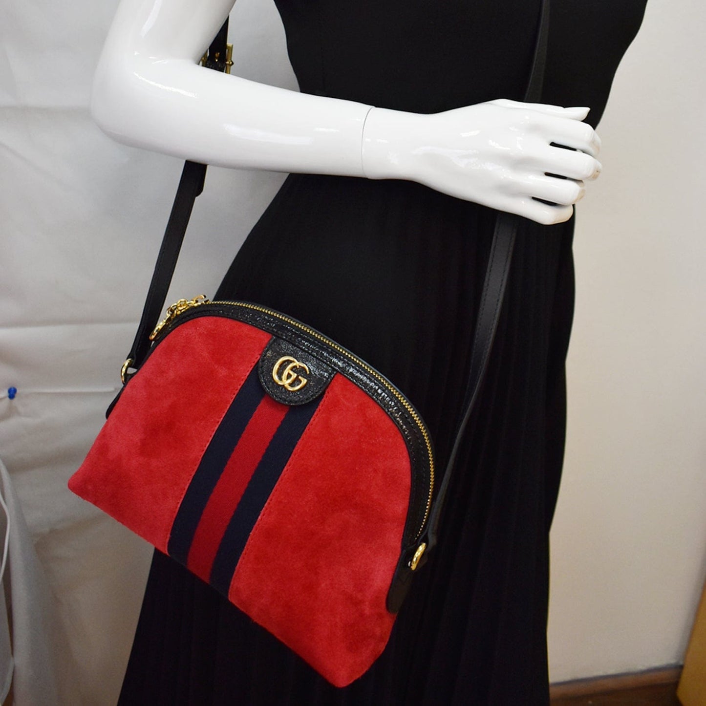 GUCCI Ophidia GG Small Suede Shoulder Bag Red 499621