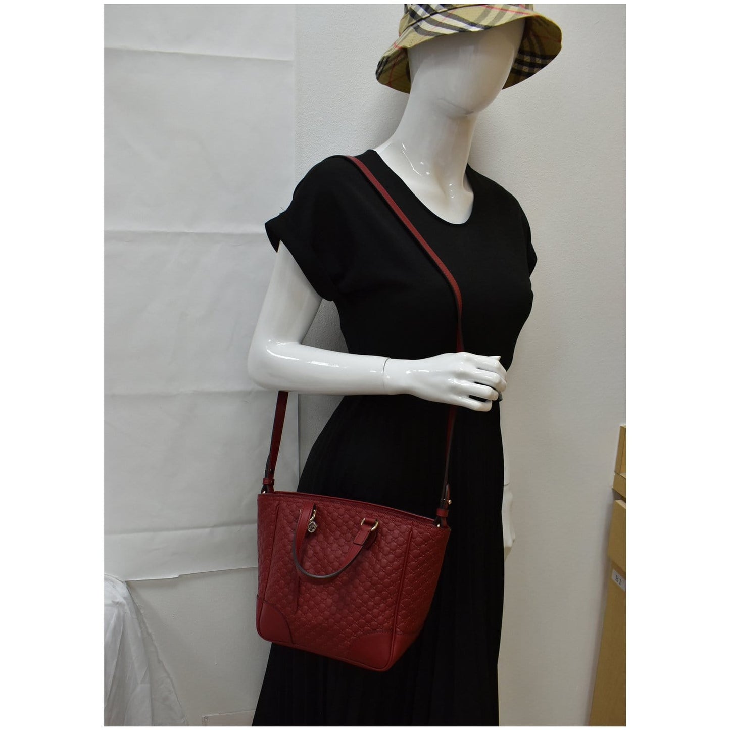 GUCCI Small Bree Microguccissima Leather Tote Crossbody Bag Red 449241