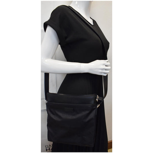 GUCCI GG Monogram Nylon Small Messenger Bag Black 510342