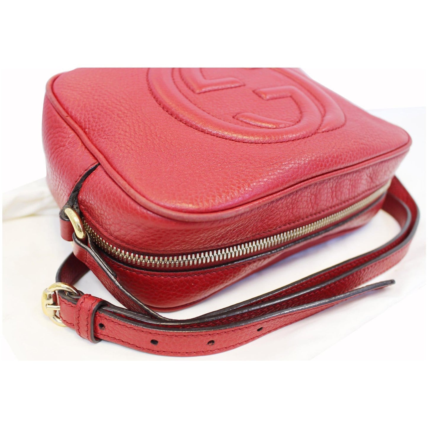 GUCCI Soho Disco Pebbled Leather Small Crossbody Bag Red