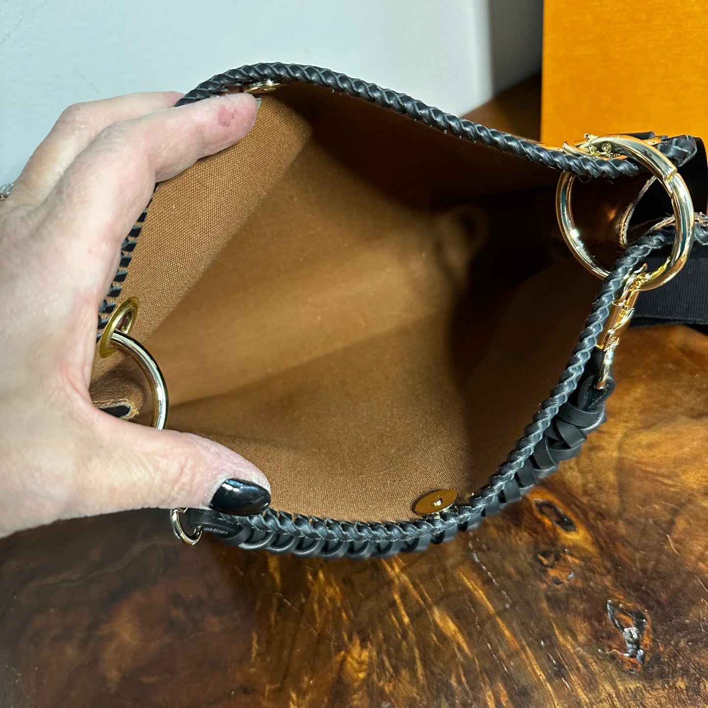 The Swan Crossbody -Orvis bags Monogram in Black