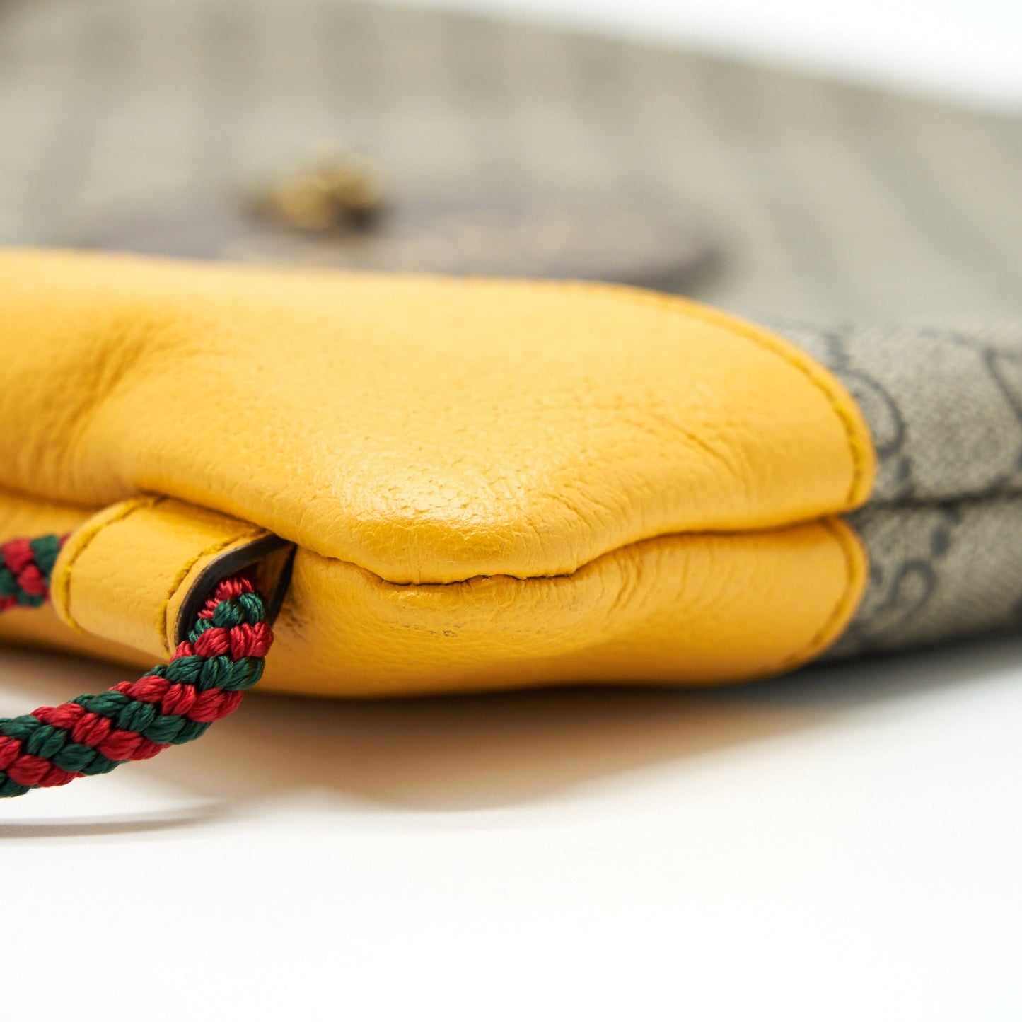 Gucci Drawstring Backpack GG Supreme Beige/Yellow