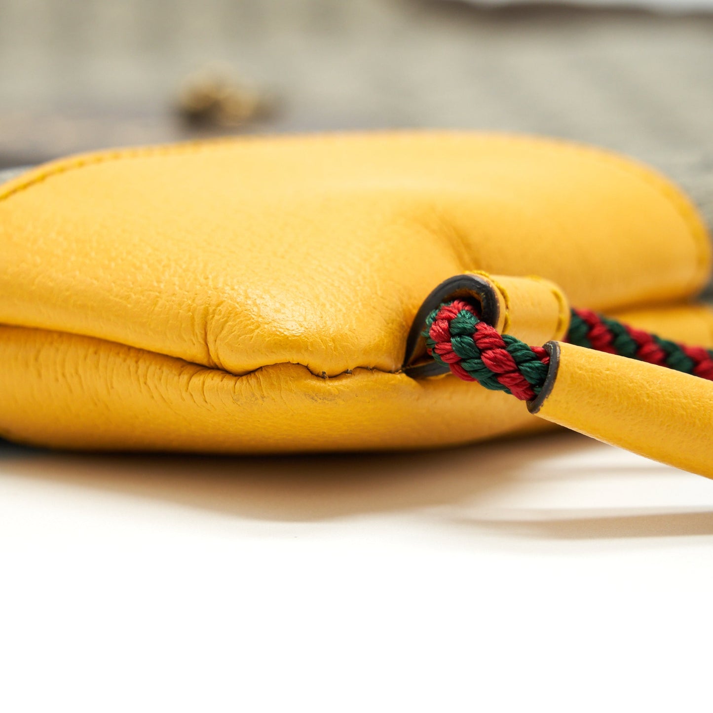 Gucci Drawstring Backpack GG Supreme Beige/Yellow