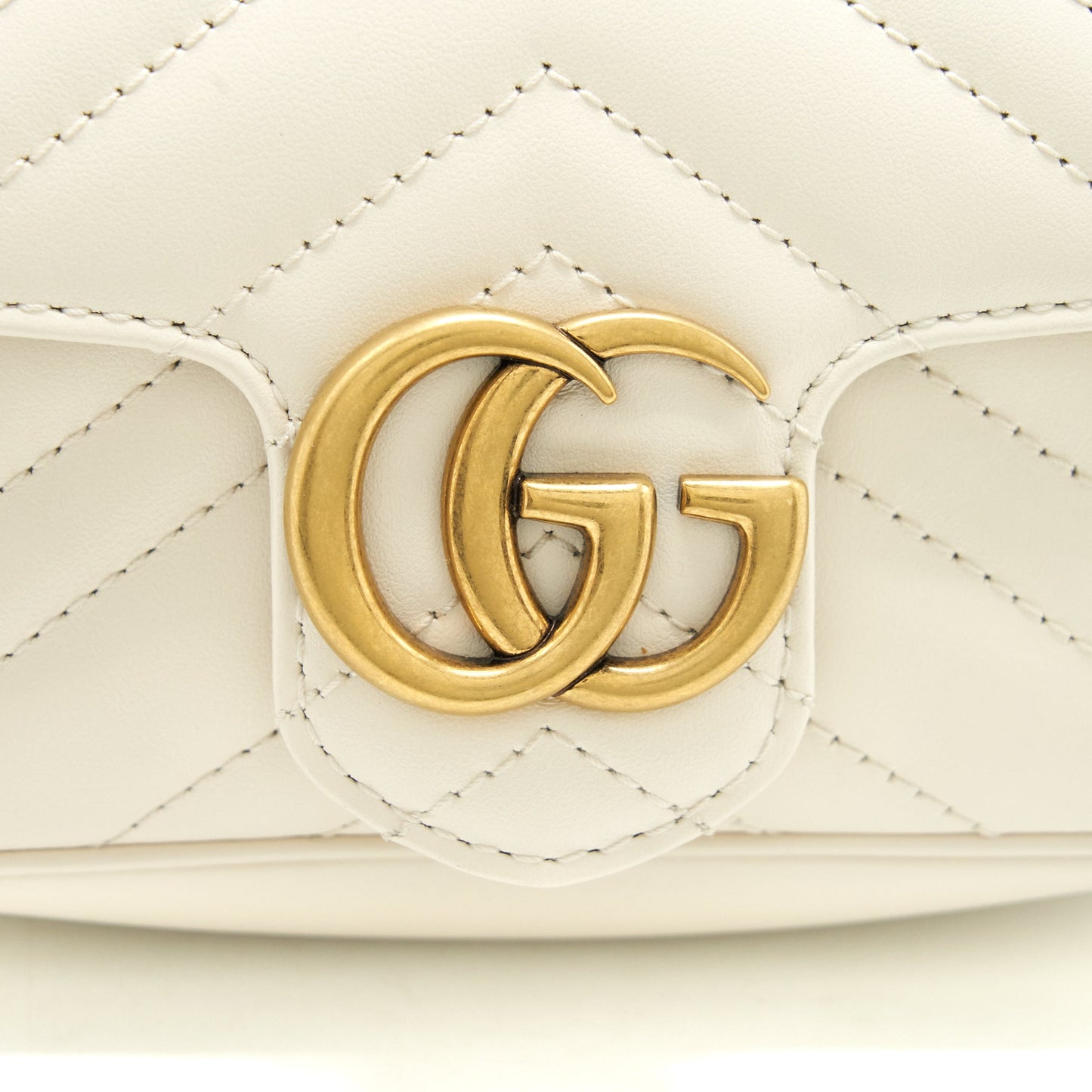 Gucci GG marmont super mini Bag White
