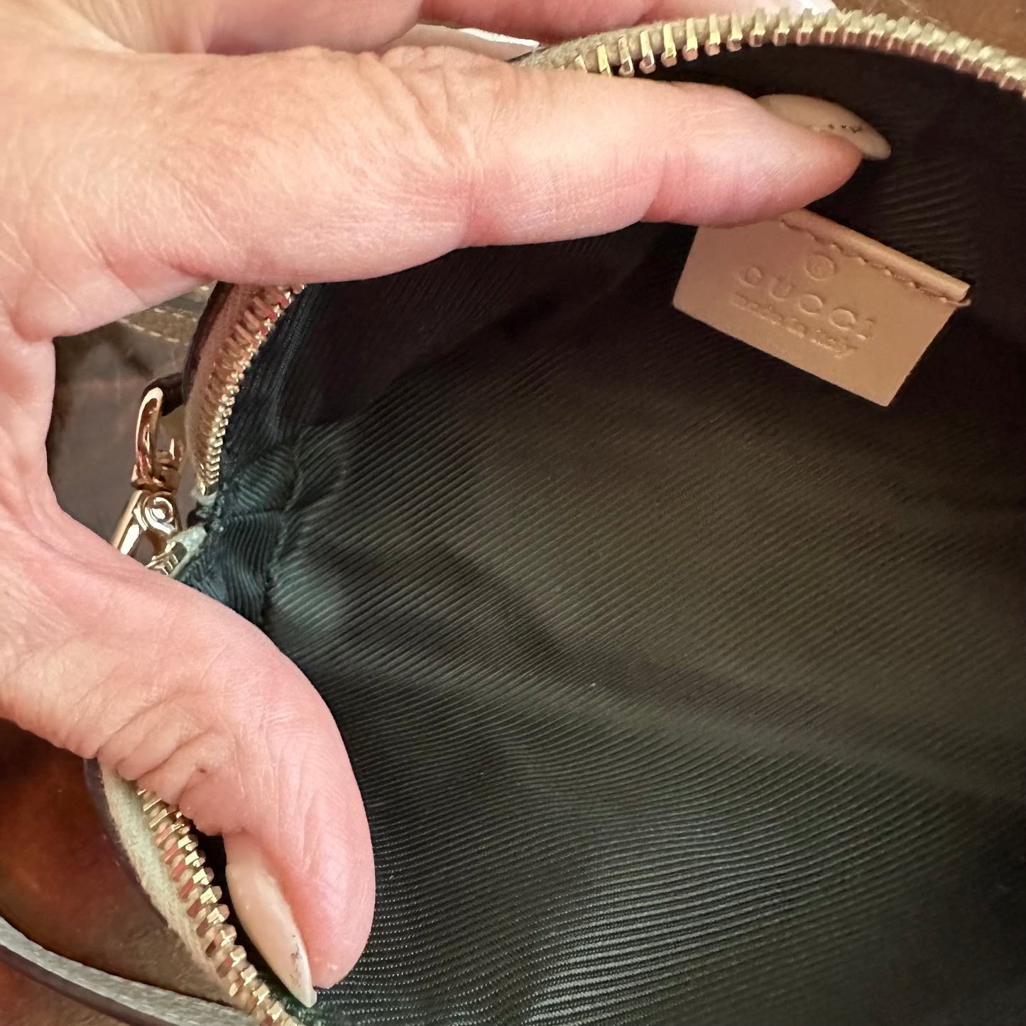 The Junco Crossbody -Orvis bags Guccisima Gucci in Light Taupe