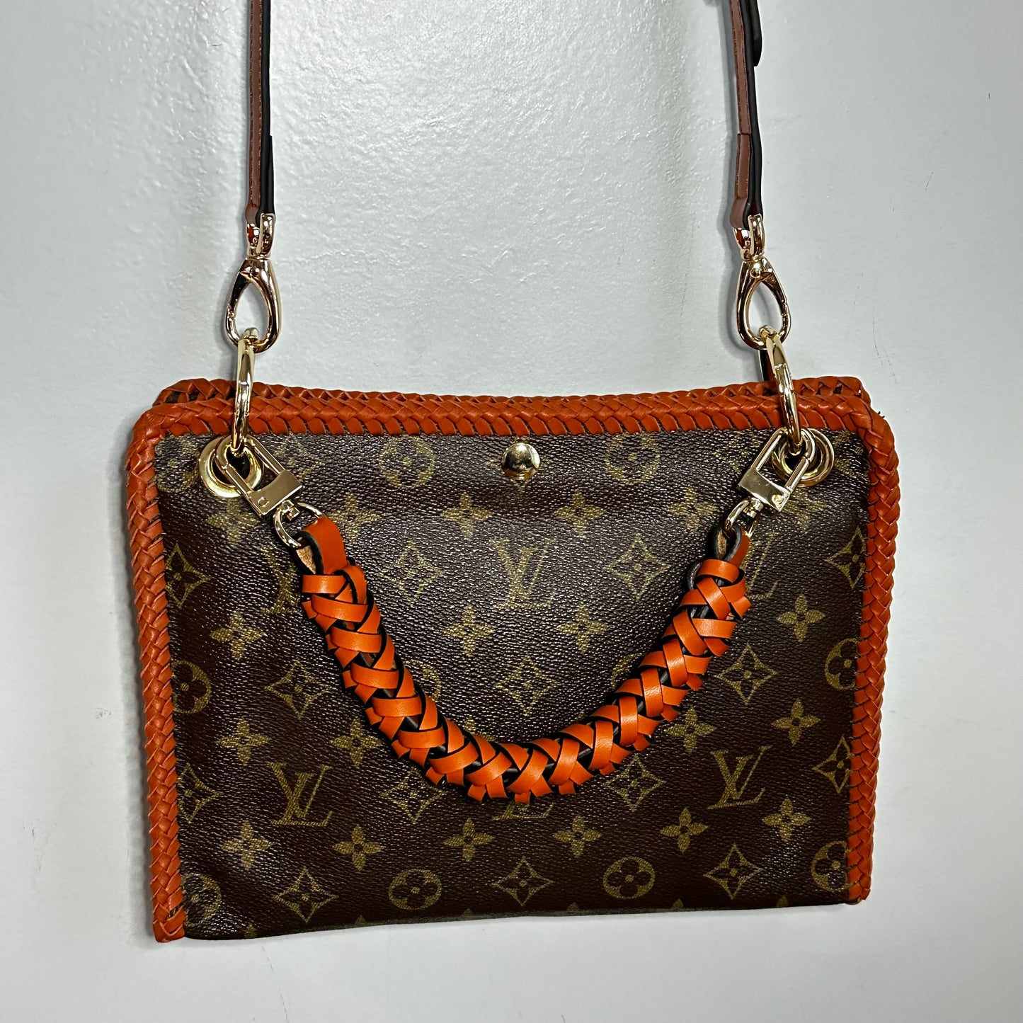 The Swan Crossbody -Orvis bags LV Monogram in Whiskey