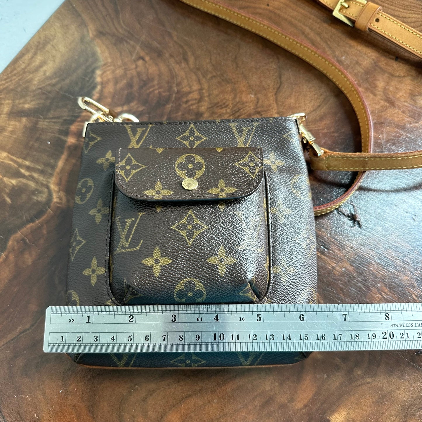The Junco Crossbody -Orvis bags LV Monogram in Vachetta