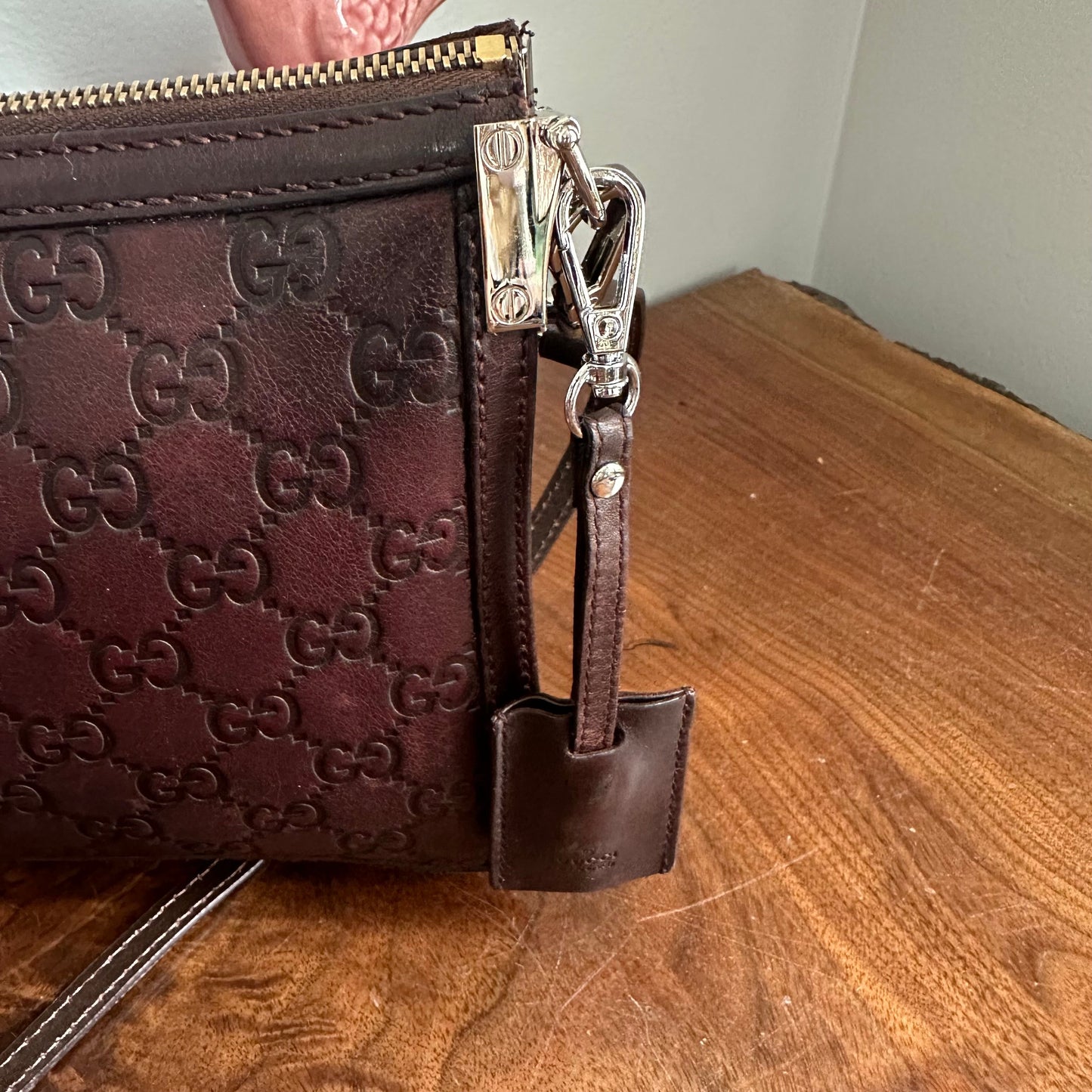 The Junco -Orvis bags Gucci Guccissima Crossbody Bag in Brown