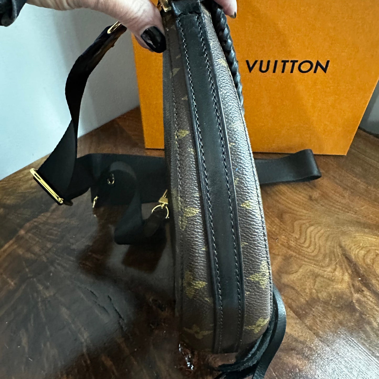 The Dove Crossbody -Orvis bags Monogram LV in Black