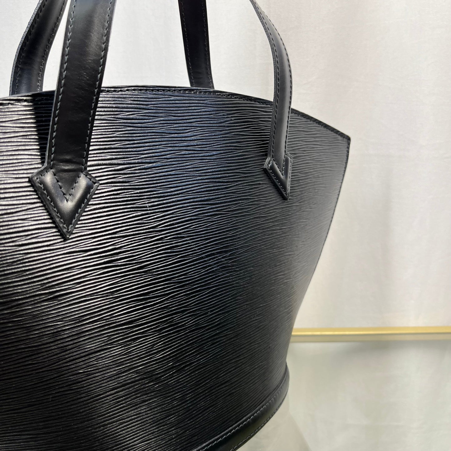 LOUIS VUITTON Saint Jacques PM Epi Black