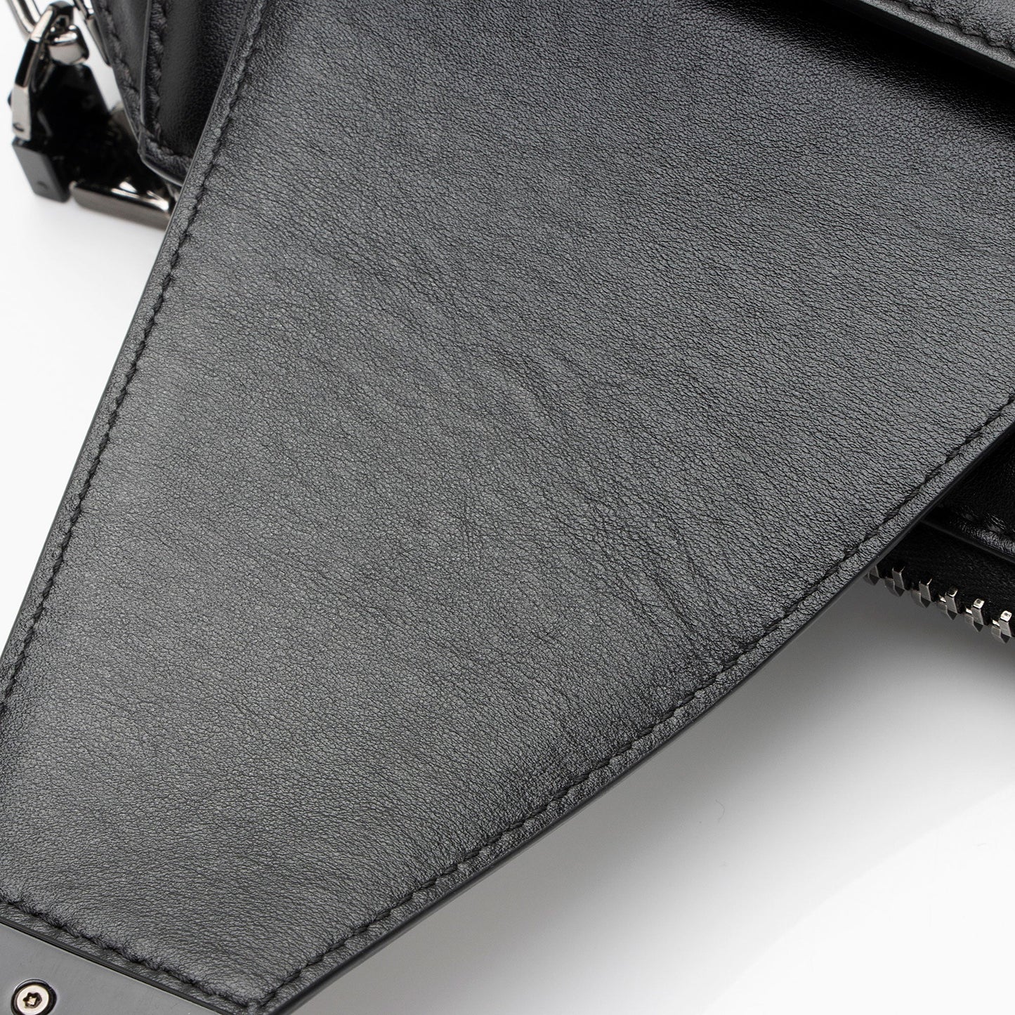 Givenchy Quilted Calfskin Antigona U Crossbody (SHF-N5cAVd)