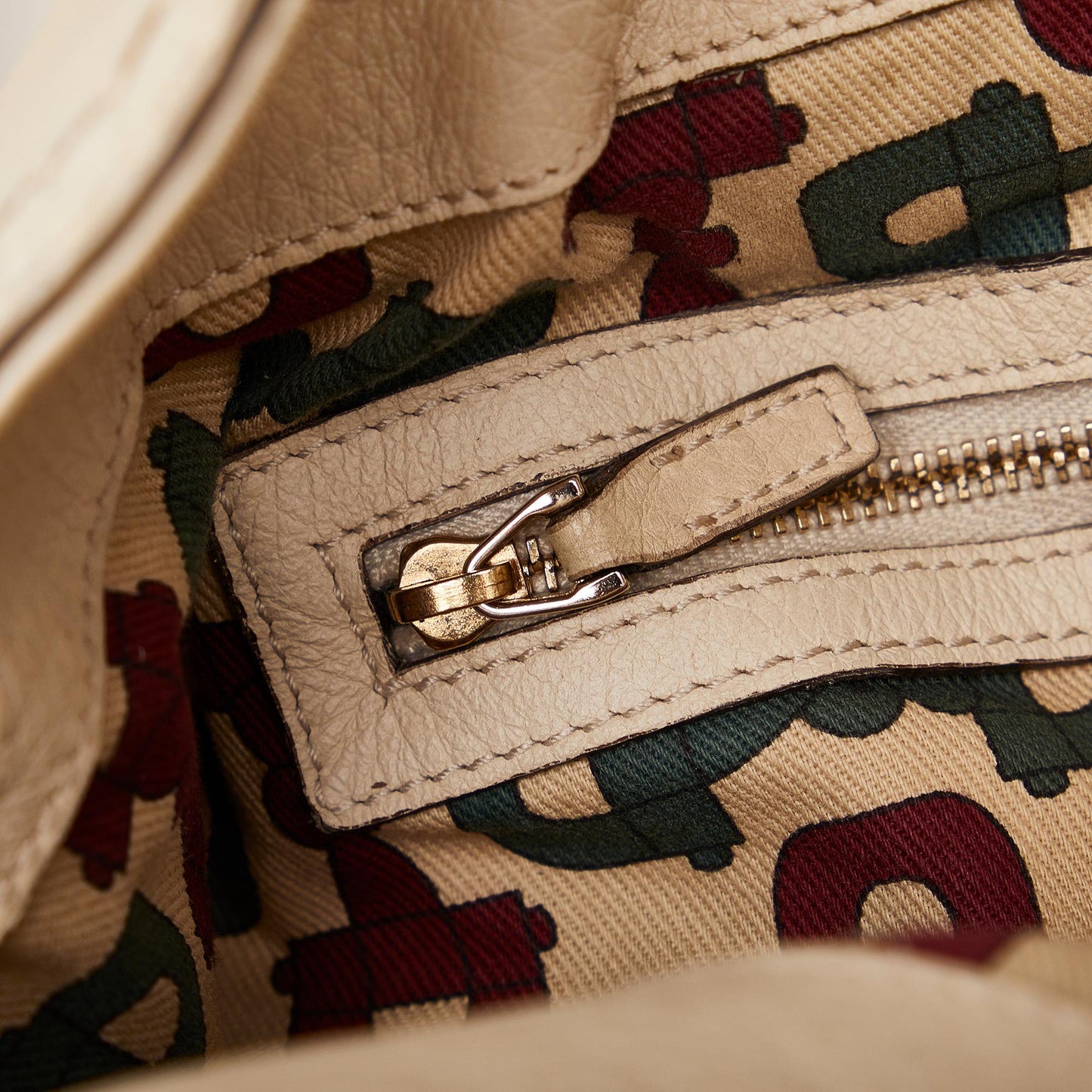 Gucci Bamboo Indy Leather Satchel (SHG-VsCzz0)