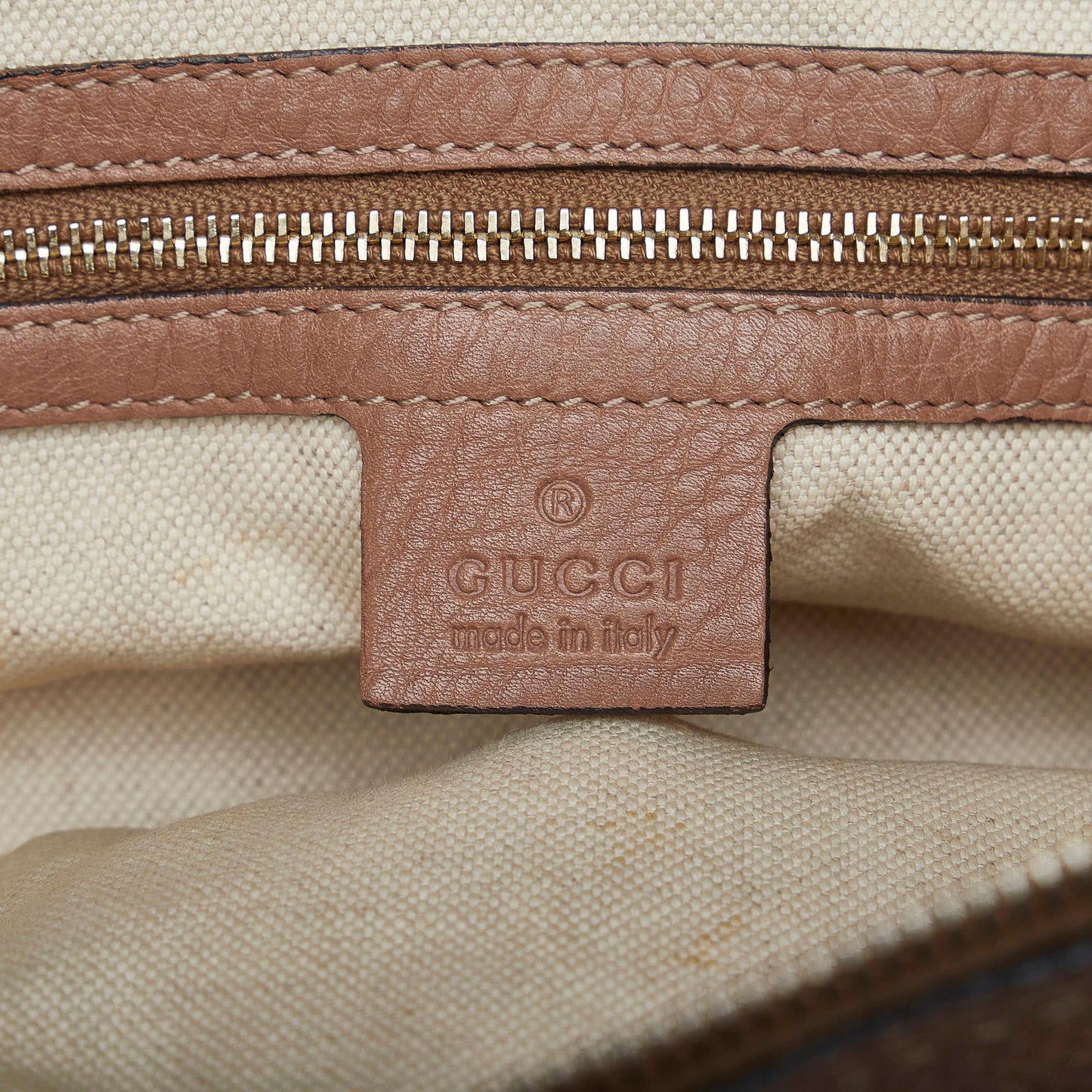 Gucci Bella Shoulder Bag (SHG-xaEslc)