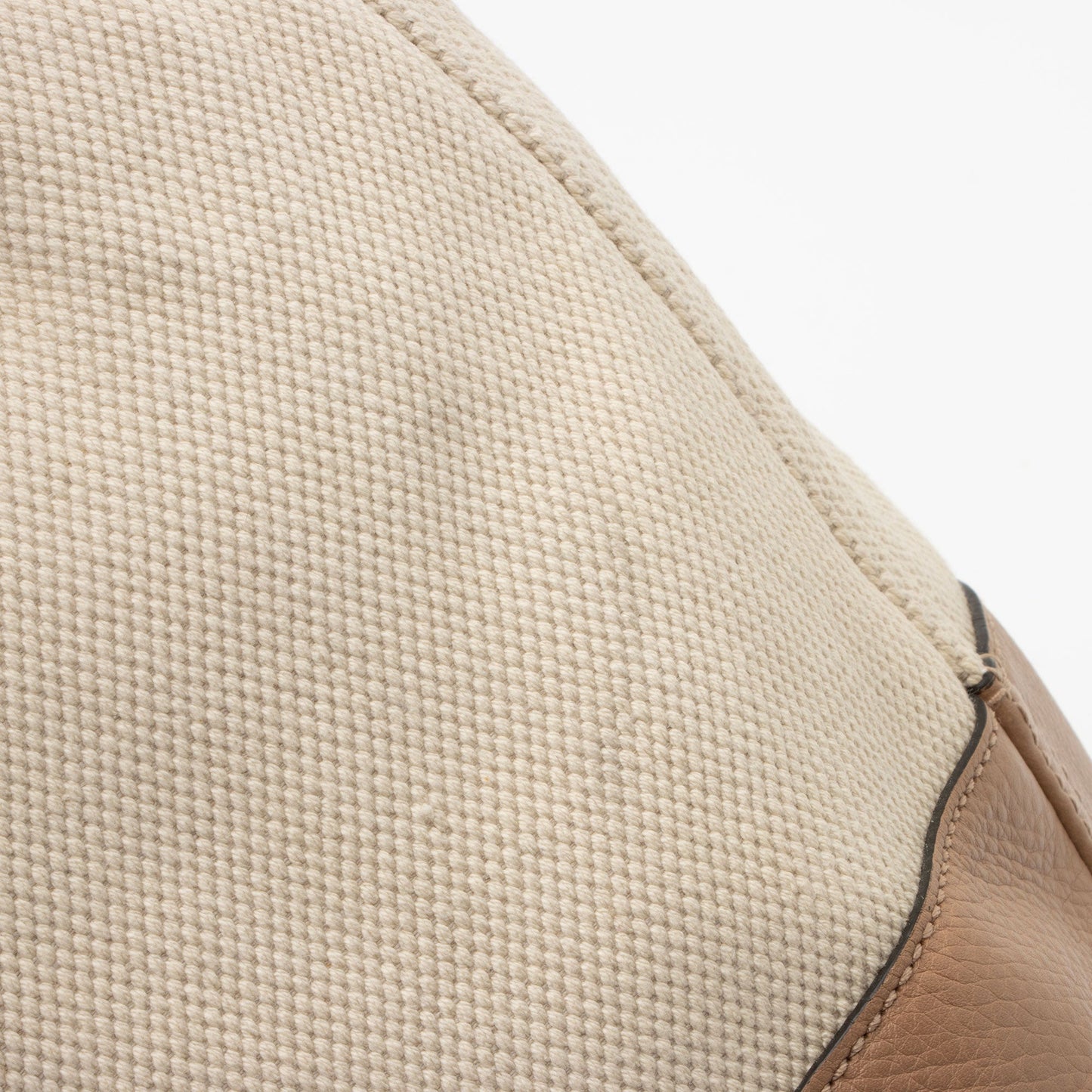 Gucci Canvas Soho Medium Shoulder Bag (SHF-gXwTPj)