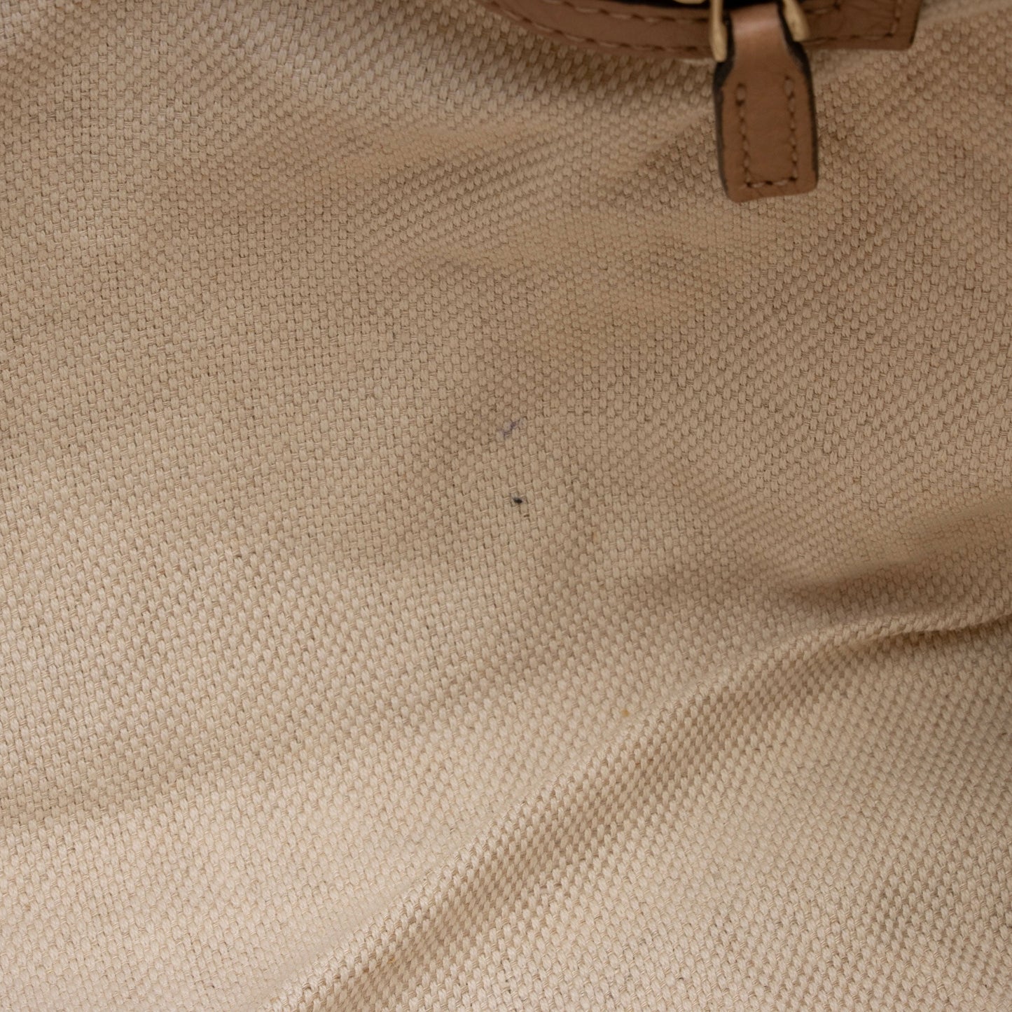 Gucci Canvas Soho Medium Shoulder Bag (SHF-gXwTPj)
