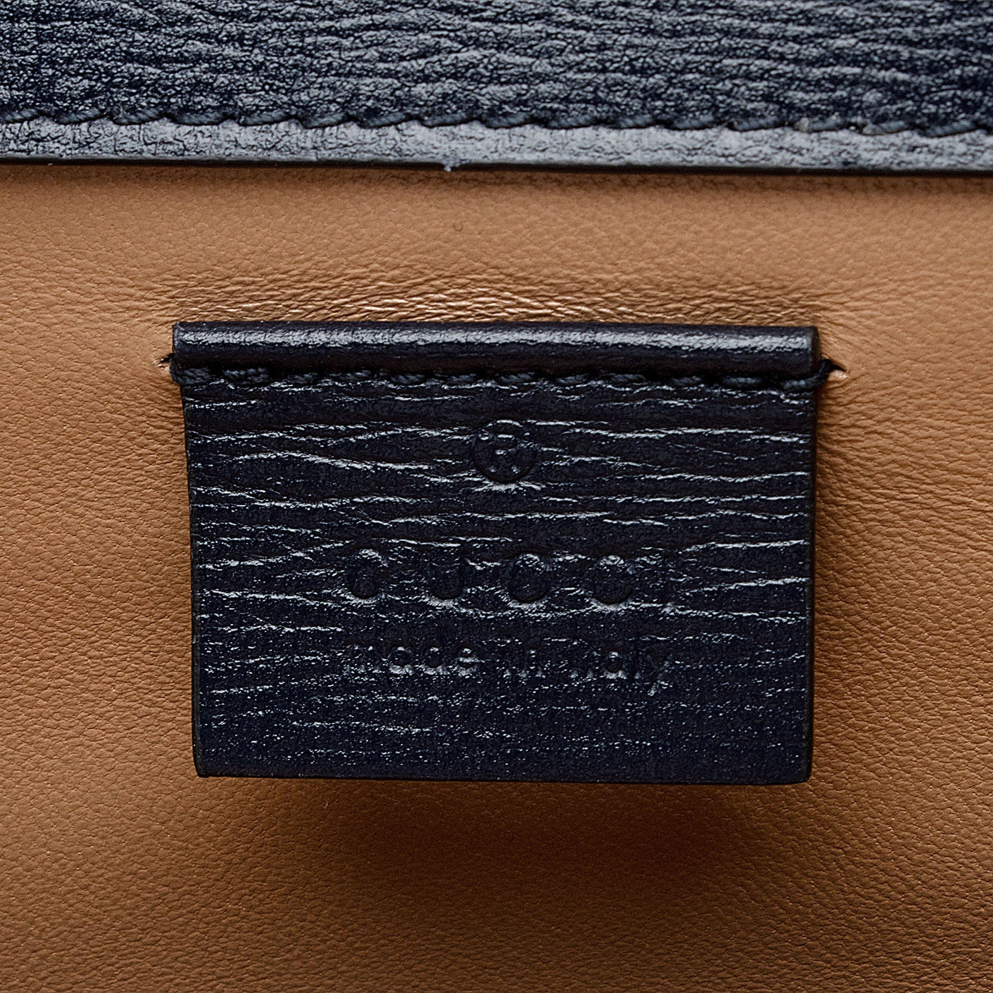 Gucci Corduroy Dionysus Small Shoulder Bag (SHF-NJk85f)