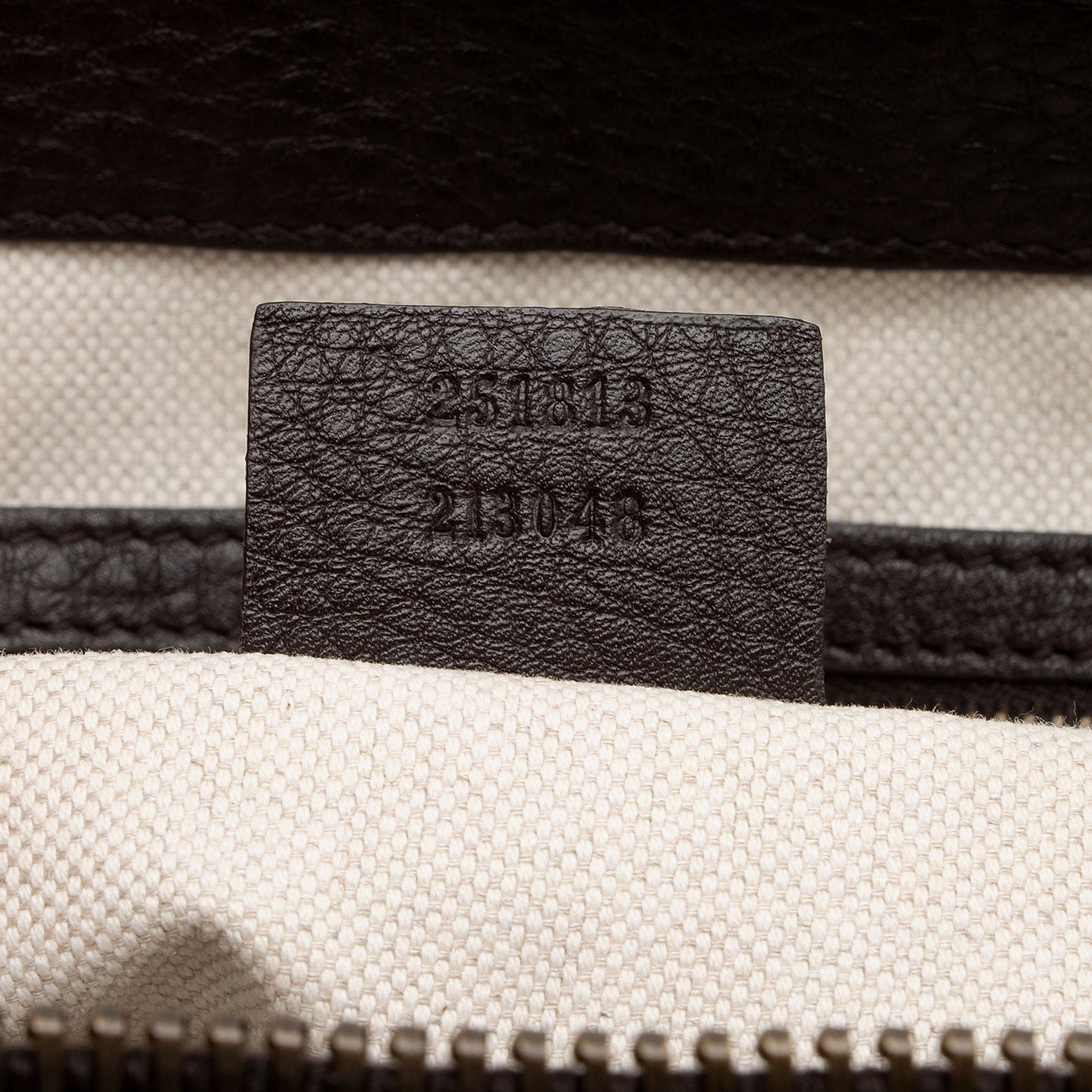Gucci Diamante Canvas 1973 Medium Tote (SHF-uEOrw8)