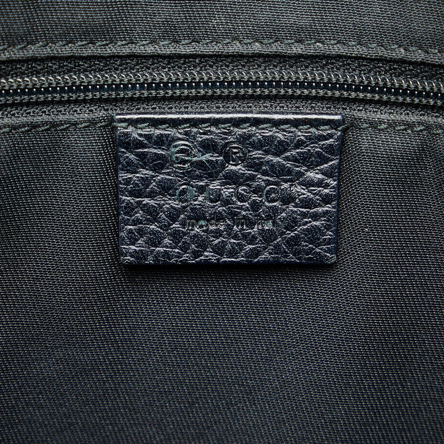 Gucci GG Canvas Abbey D-Ring Crossbody Bag (SHG-zsiqXc)