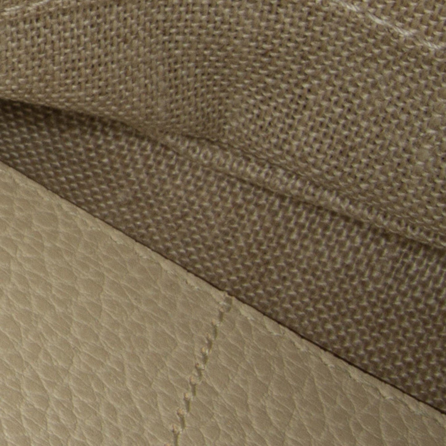 Gucci GG Canvas Bree Crossbody Bag (SHG-XUzHfc)