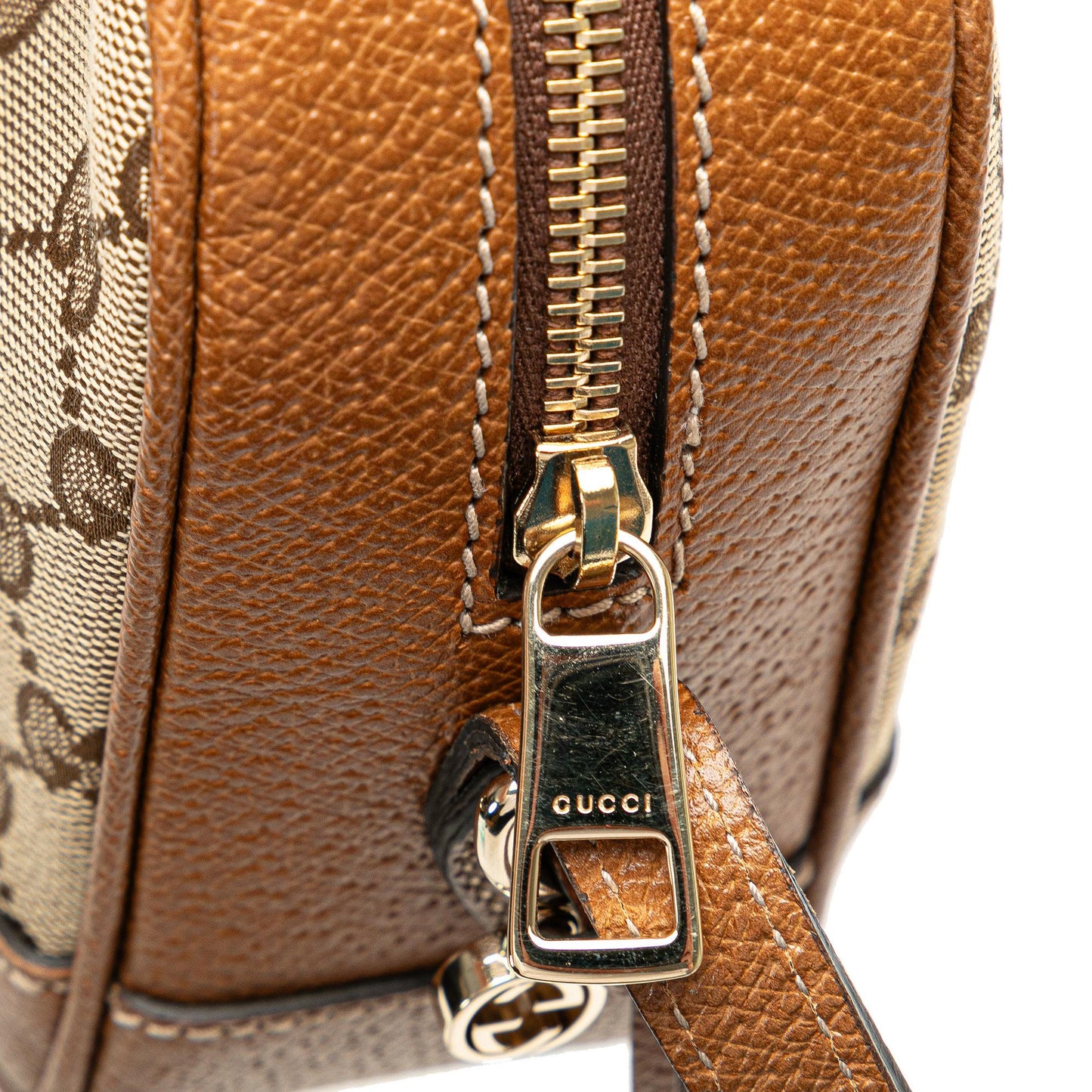 Gucci GG Canvas Bree Crossbody (SHG-tbpSh1)
