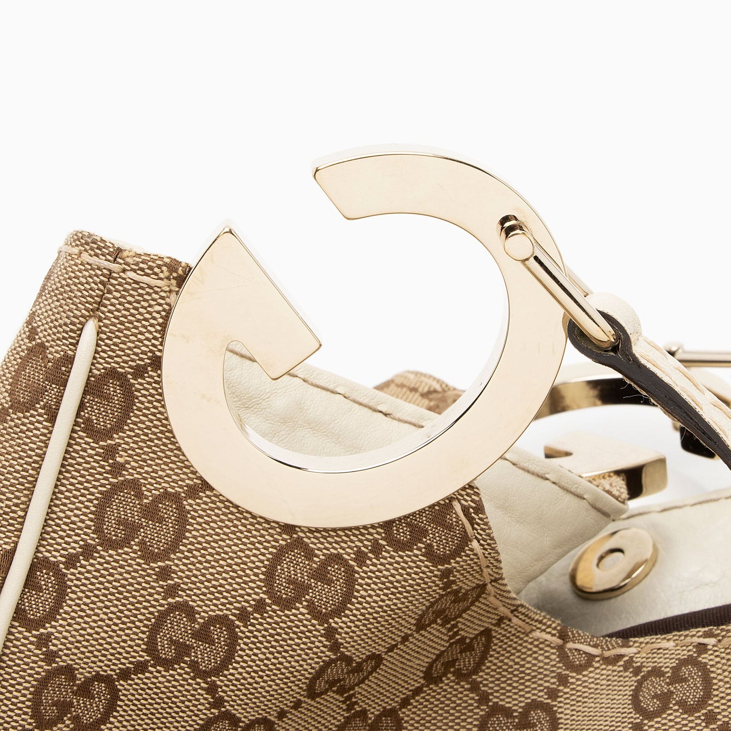 Gucci GG Canvas Charlotte Shoulder Bag (SHF-ouzd2v)
